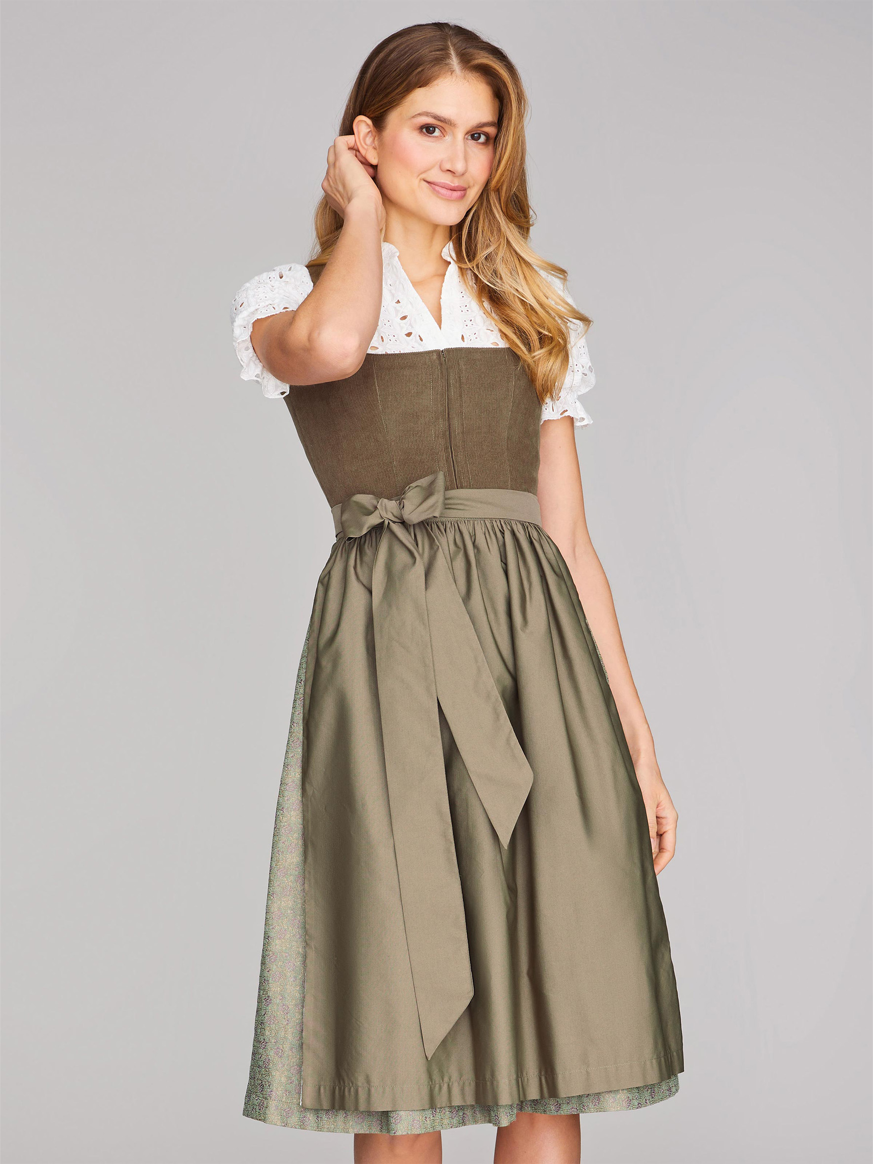 Dirndl mit Cord-Mieder in Oliv