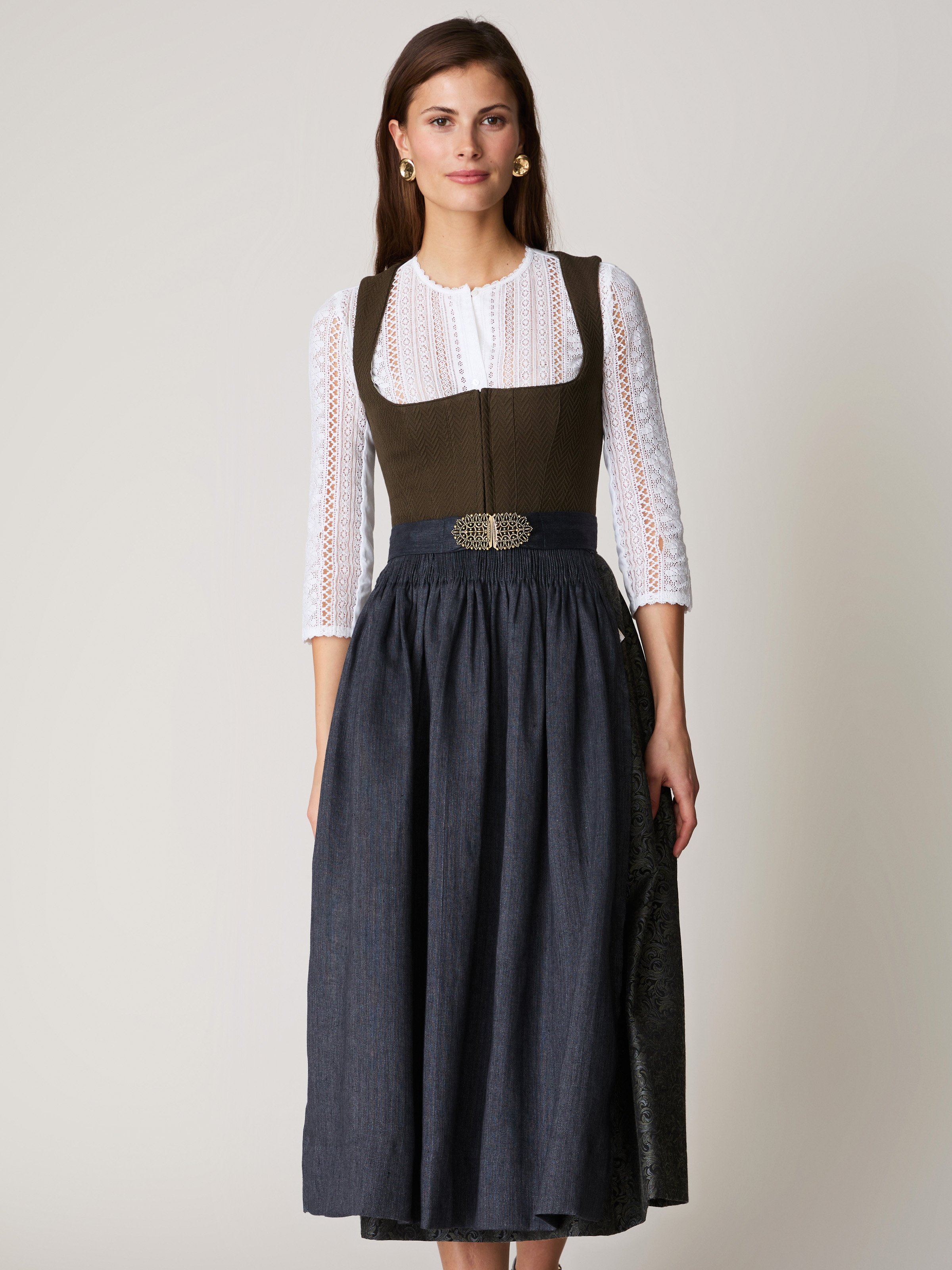Olivfarbenes Dirndl