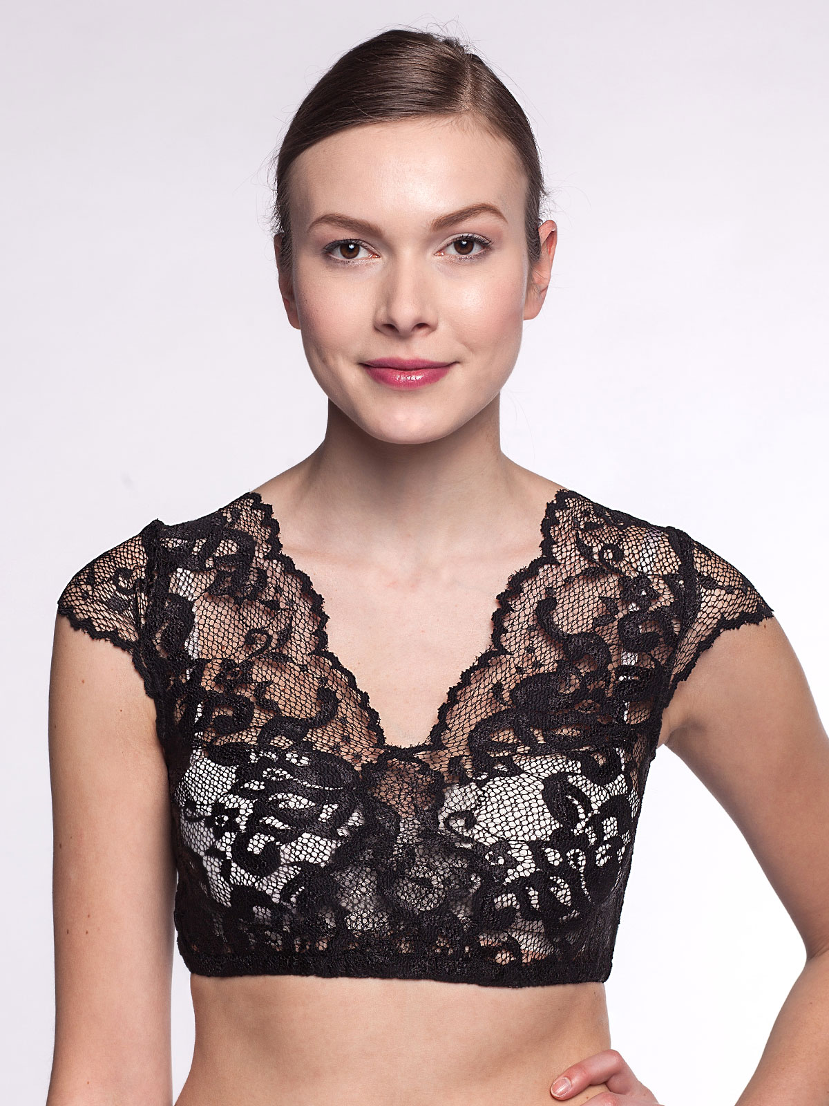 Schwarze Dirndlbluse aus Spitze