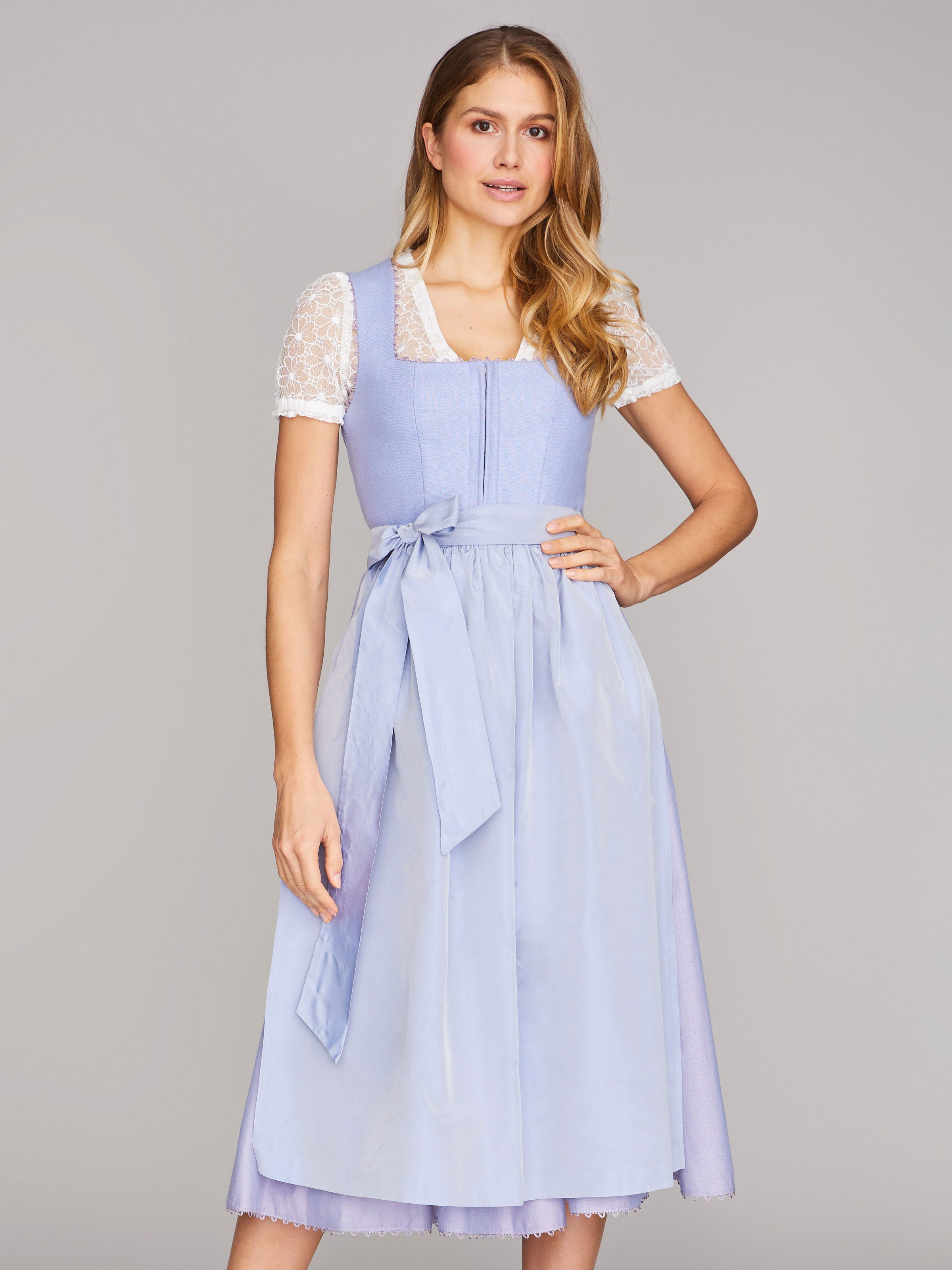 Dirndl mit Leinen-Mieder in Flieder