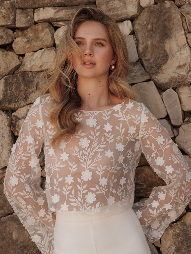 Transparenter Braut-Topper mit Flügelarm und Blumenmuster