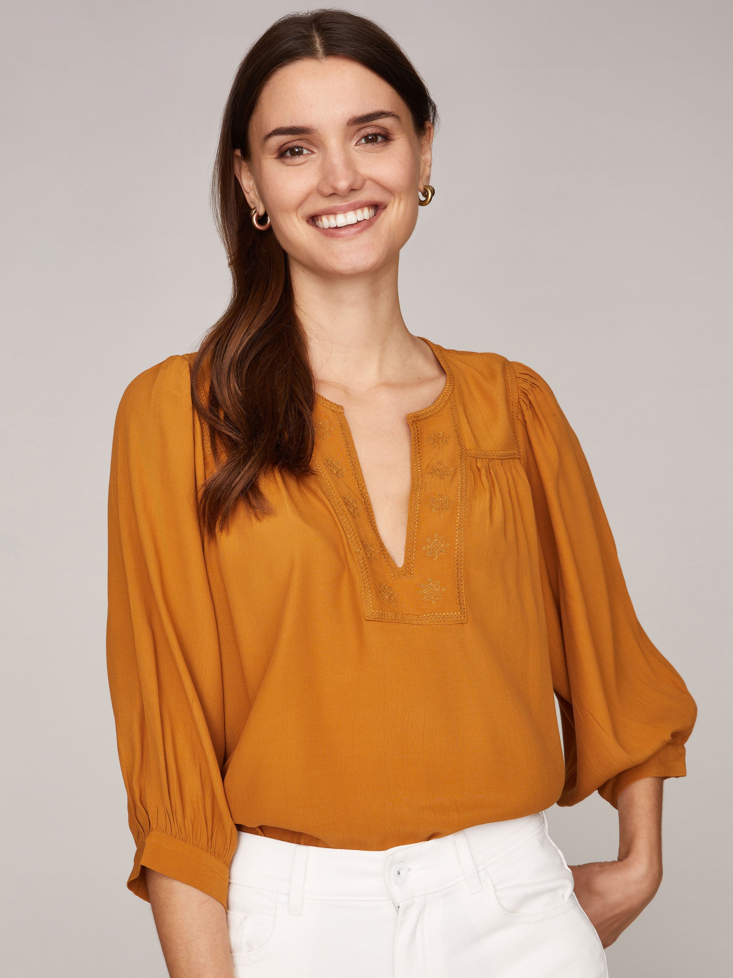 Hellbraune Bluse mit Puffärmeln 