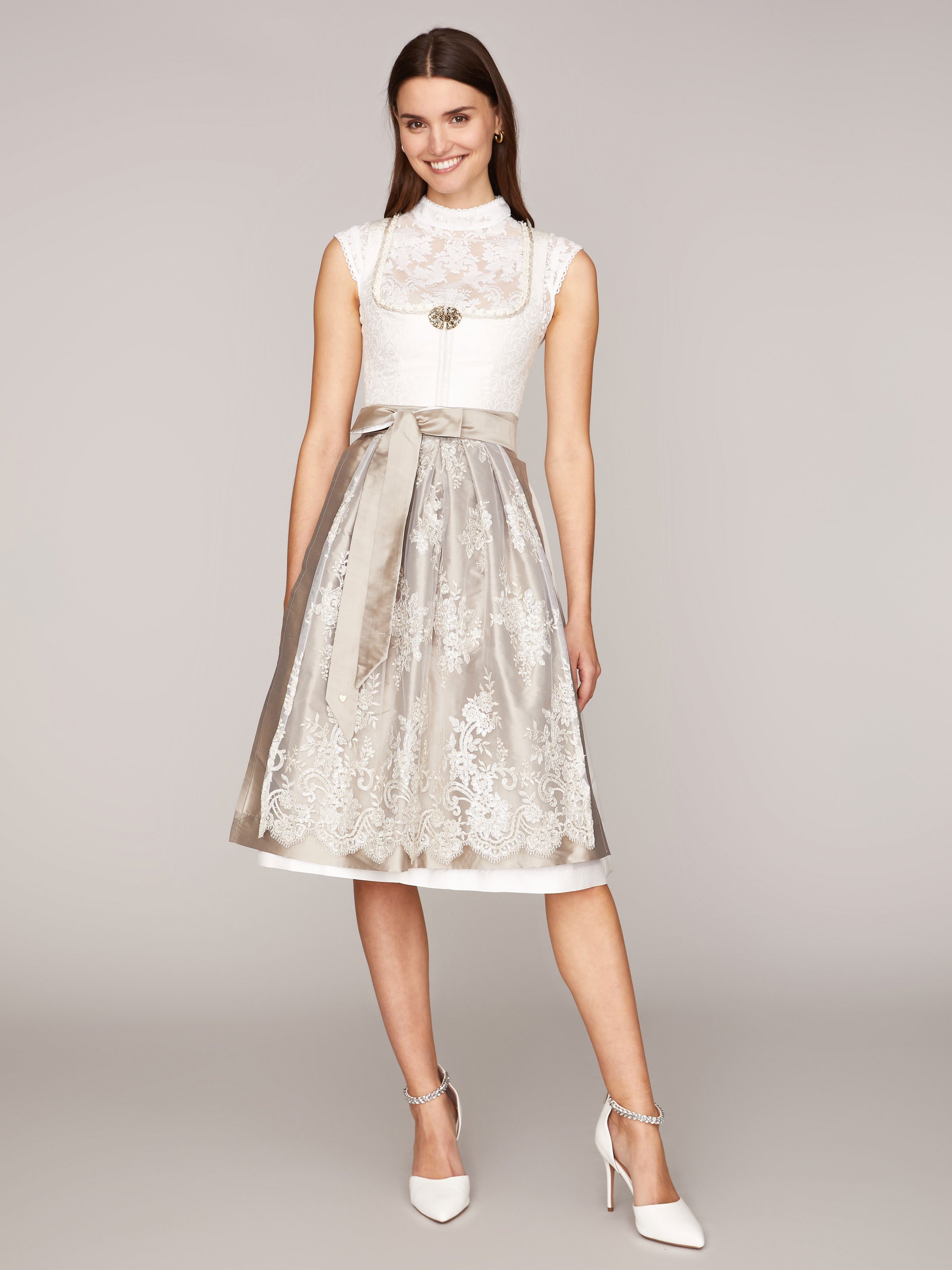 Weißes Dirndl