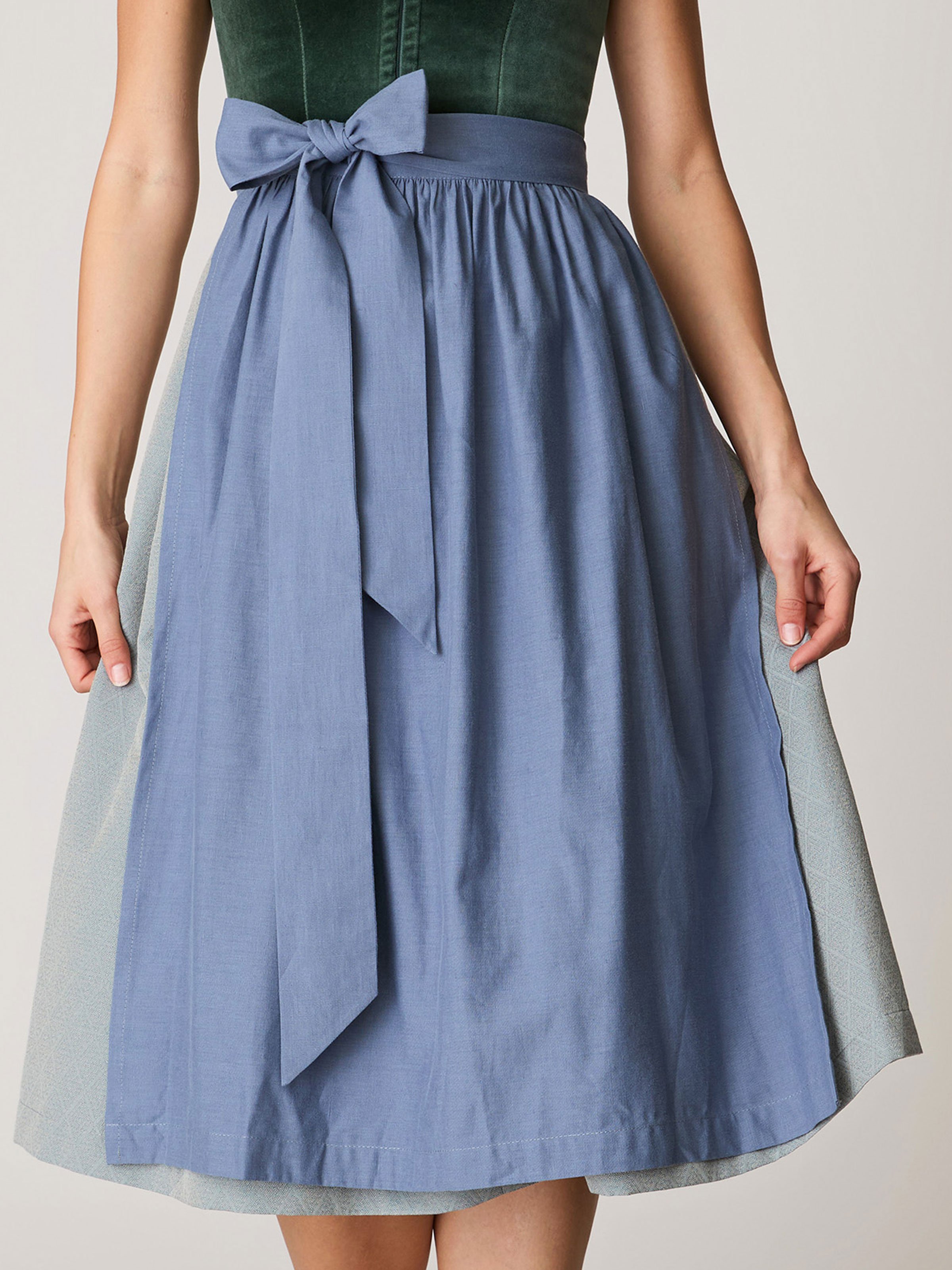 Jeansblaue Dirndlschürze