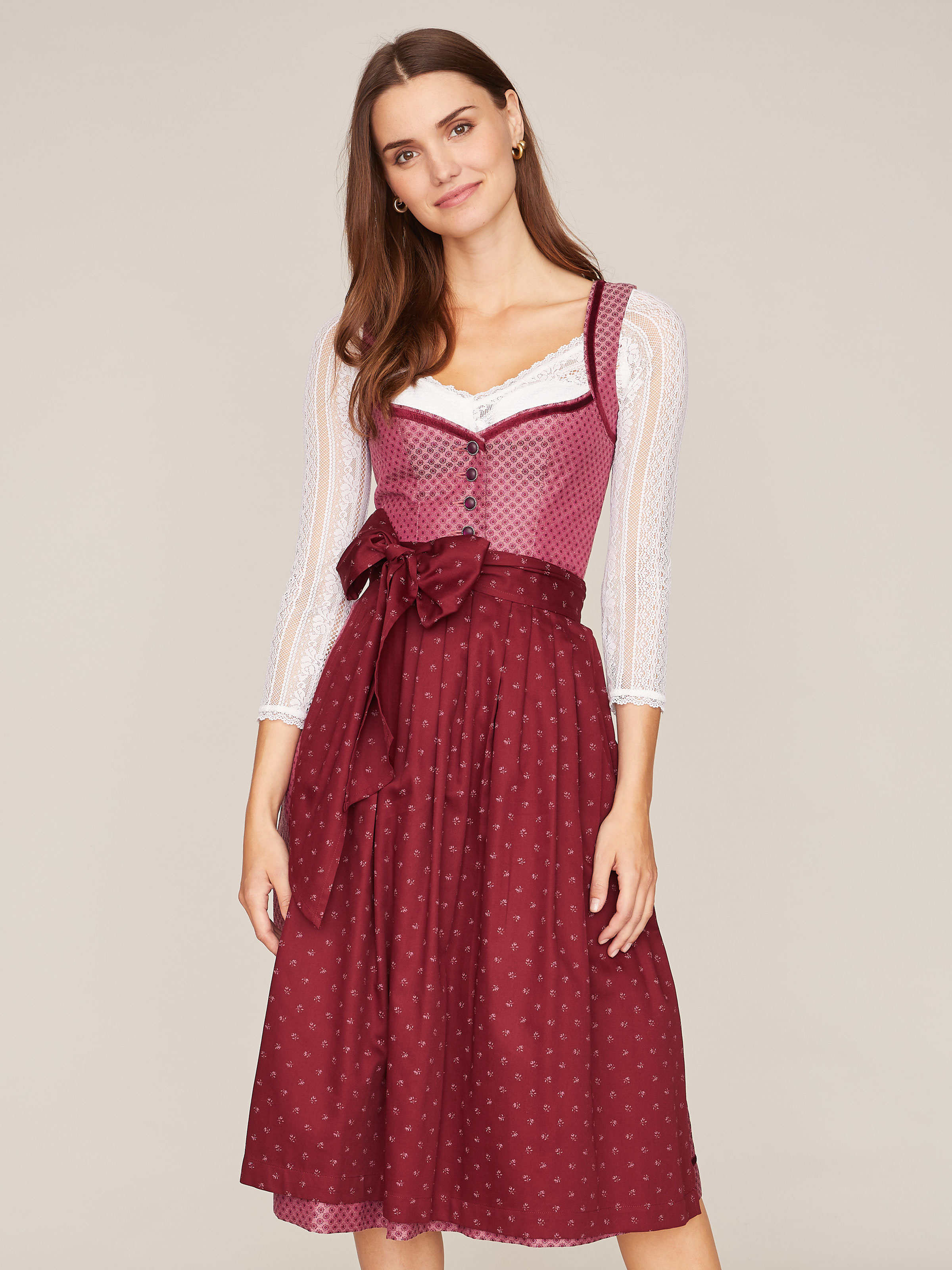 Beerenfarbenes Dirndl