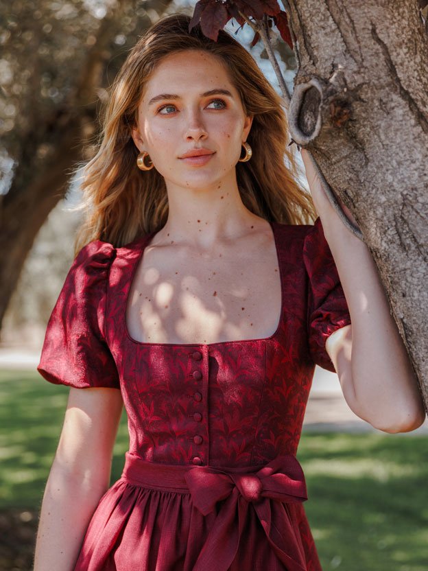 Dirndl rot Dirndl rot