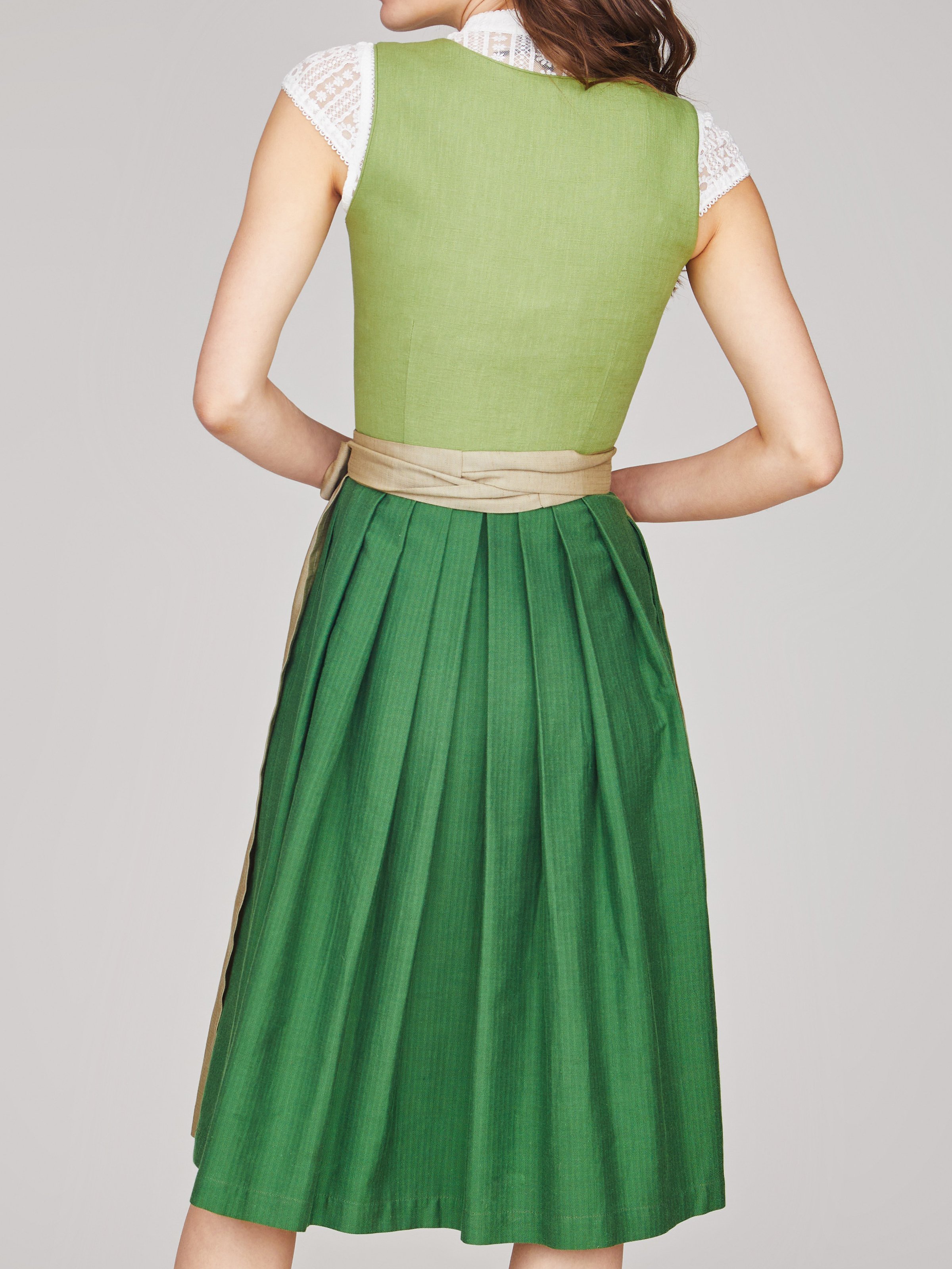Grünes Dirndl Sapphire von LIMBERRY Rückenansicht Grünes Dirndl Sapphire Rückenansicht