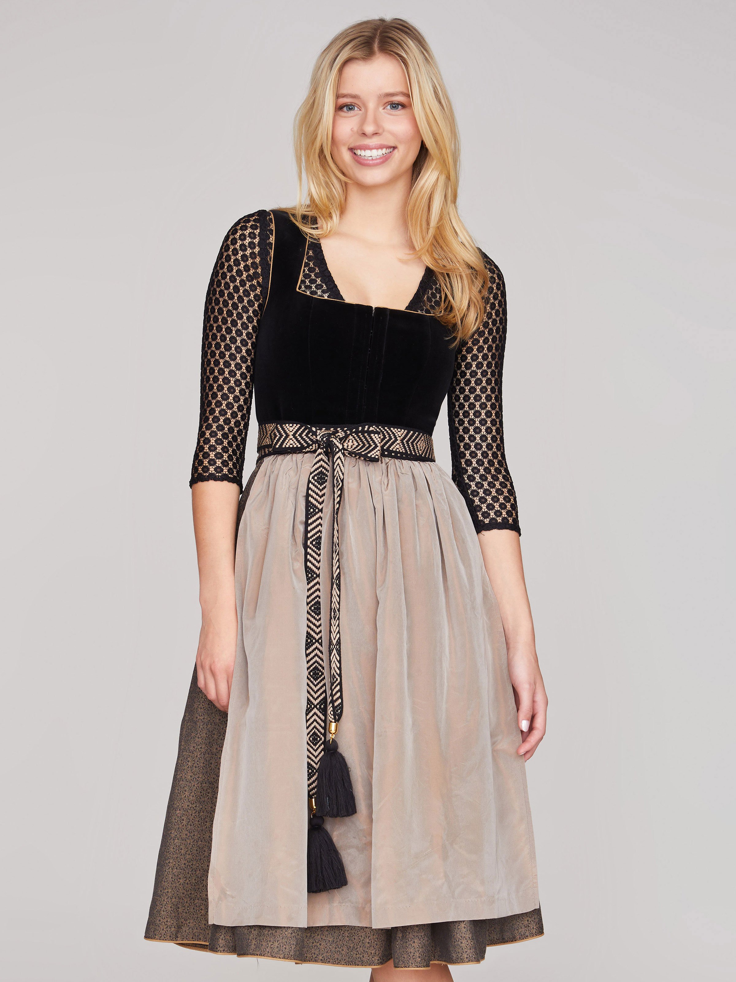 Schwarzes Dirndl mit Samt-Mieder