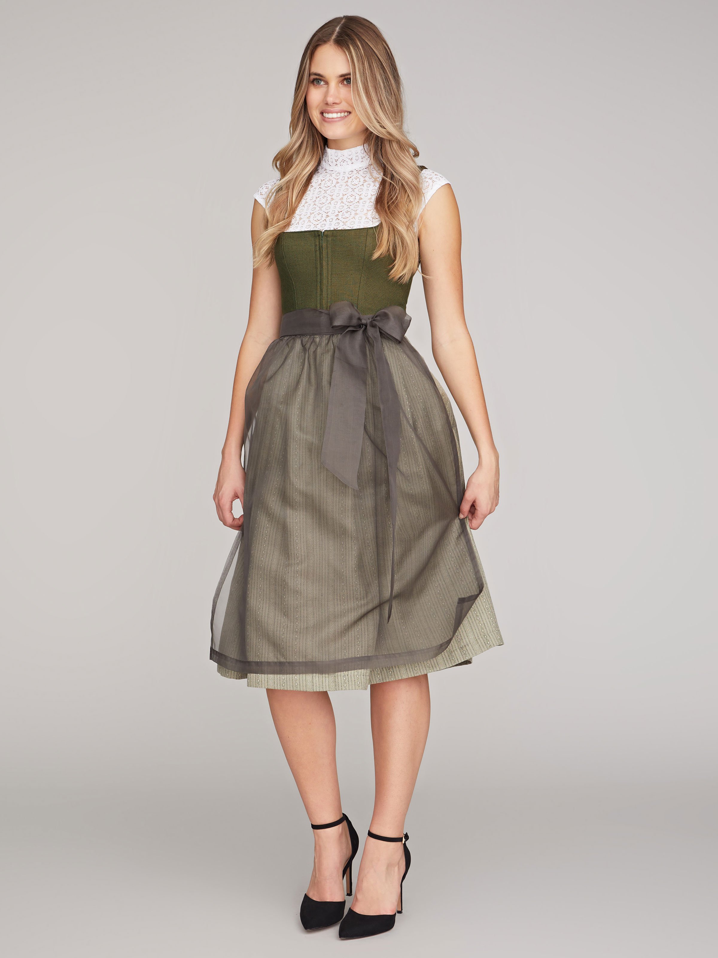 Grünes Dirndl mit Leinen-Mieder Grünes Dirndl mit Leinen-Mieder