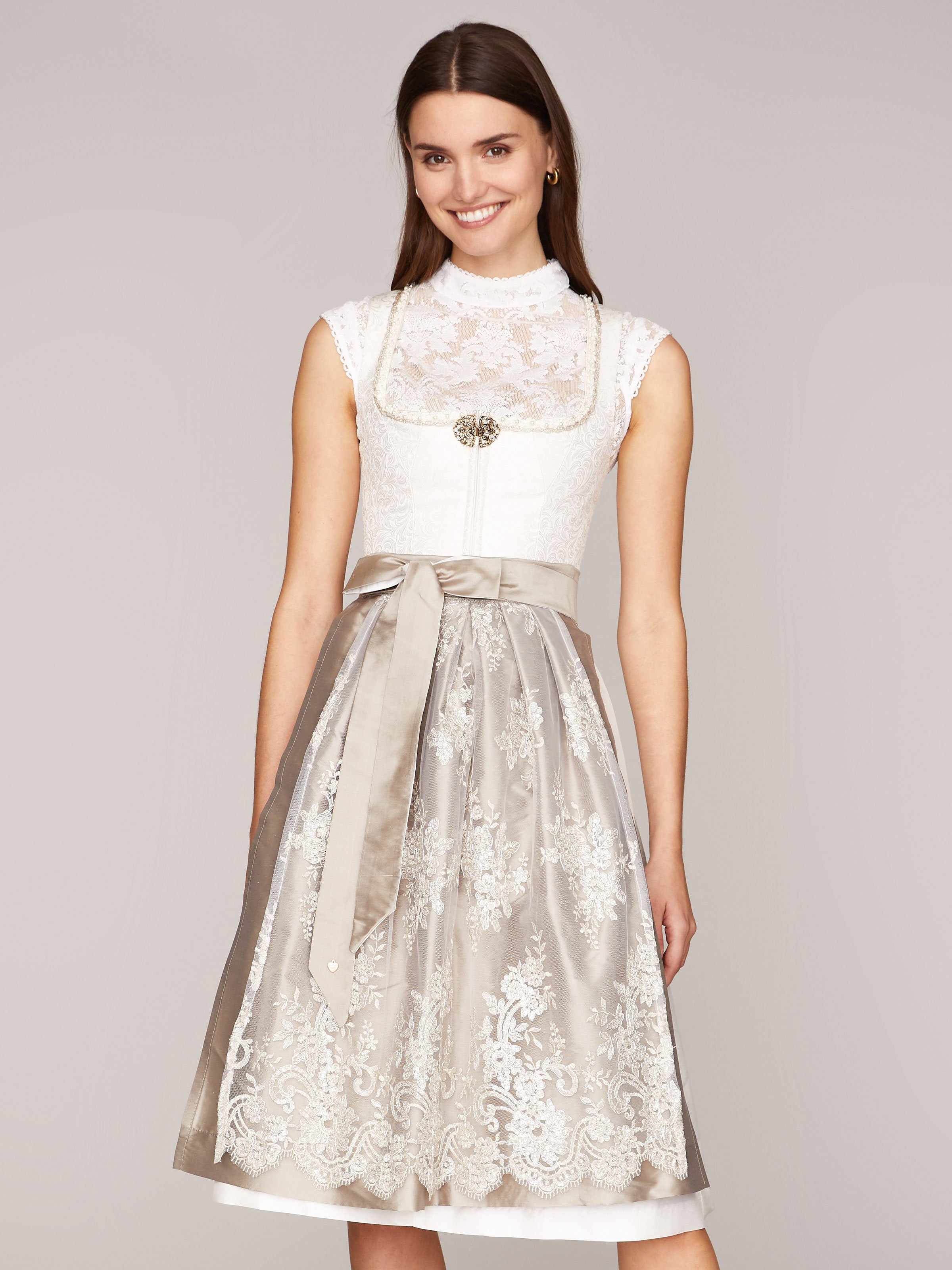 Weißes Dirndl