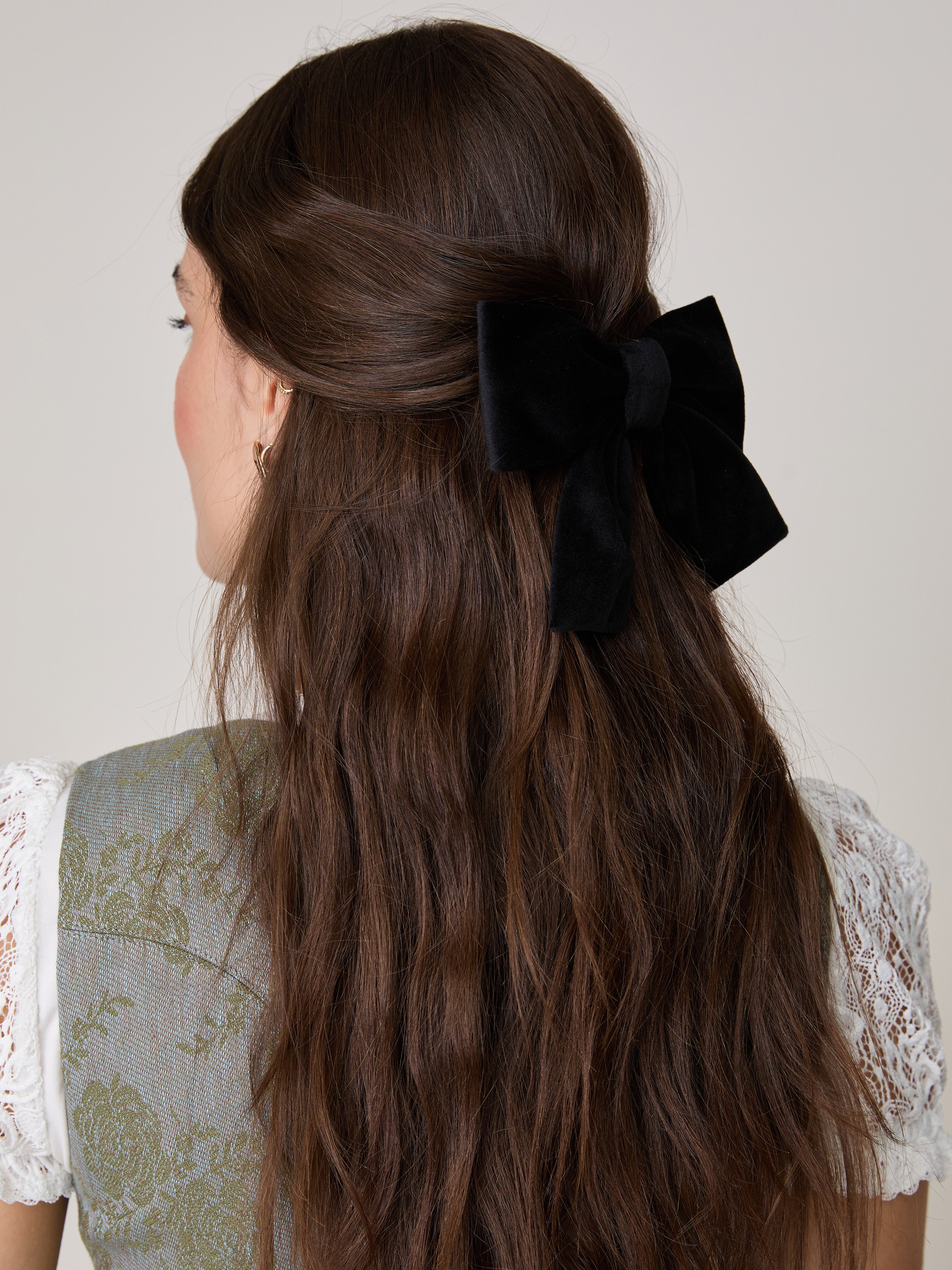 Schwarze Haarspange mit Schleife