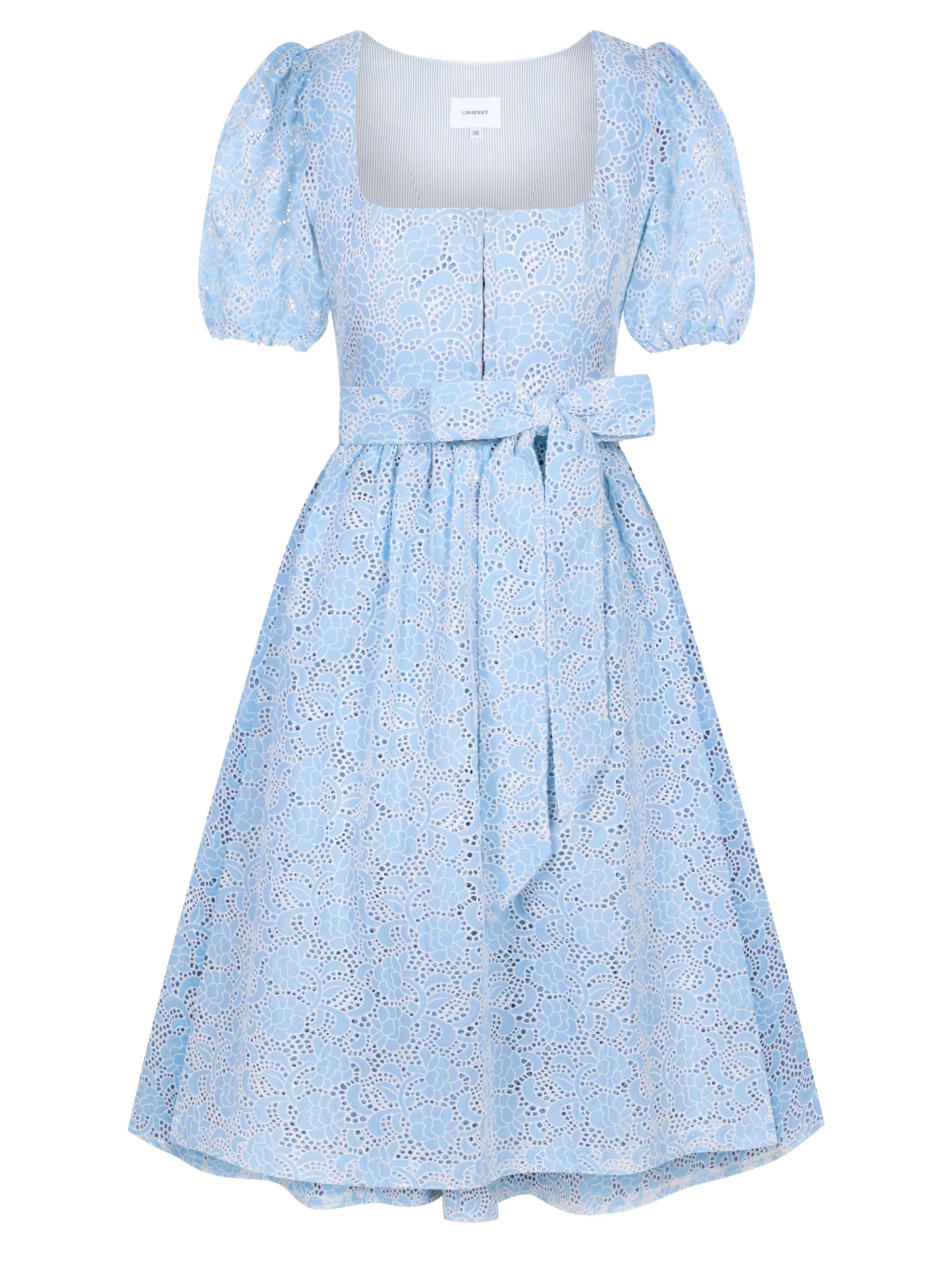 Hellblaues Dirndl aus Lochspitze mit Ärmeln
