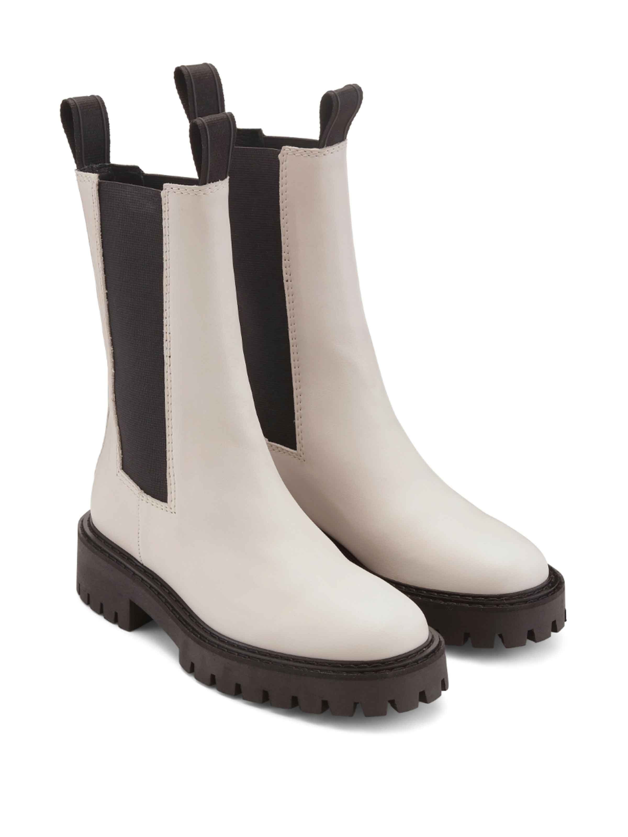 Schwarz-weißer Chelsea-Boot mit Plateau