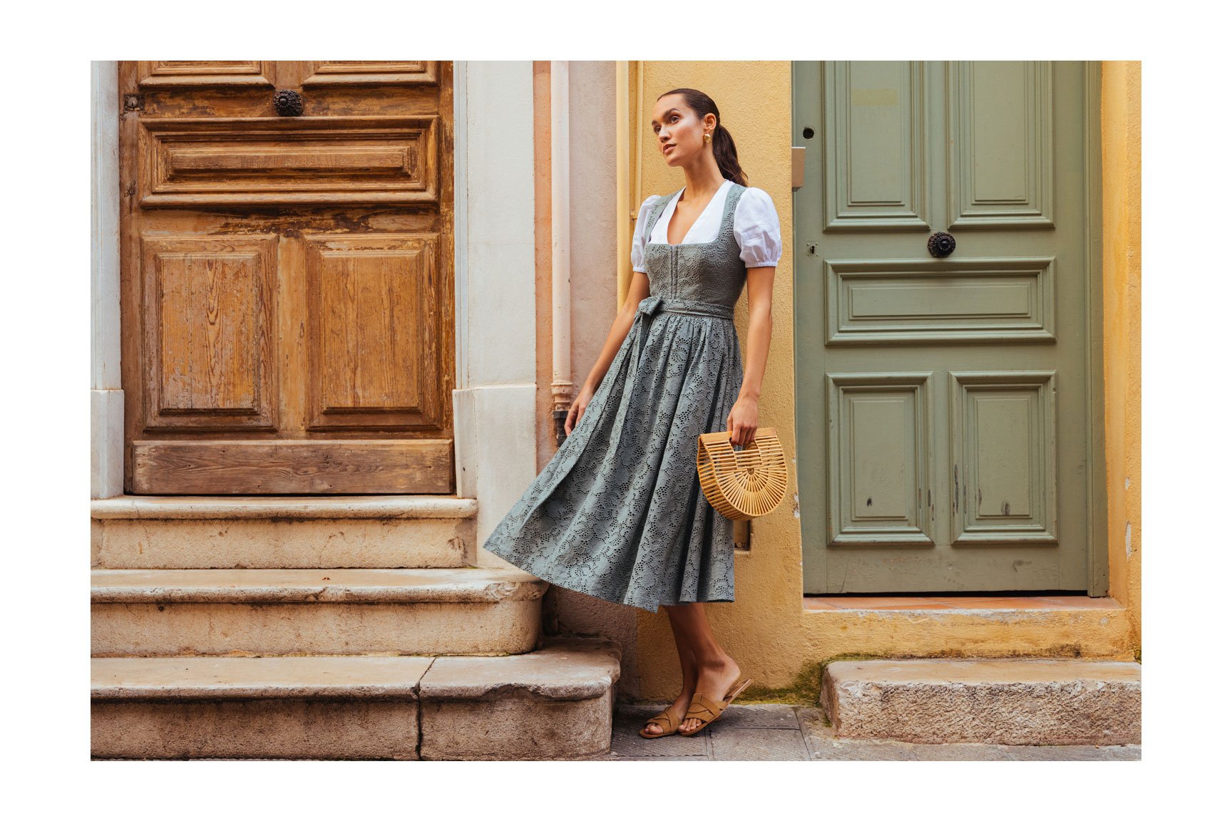 Banner component desktop image