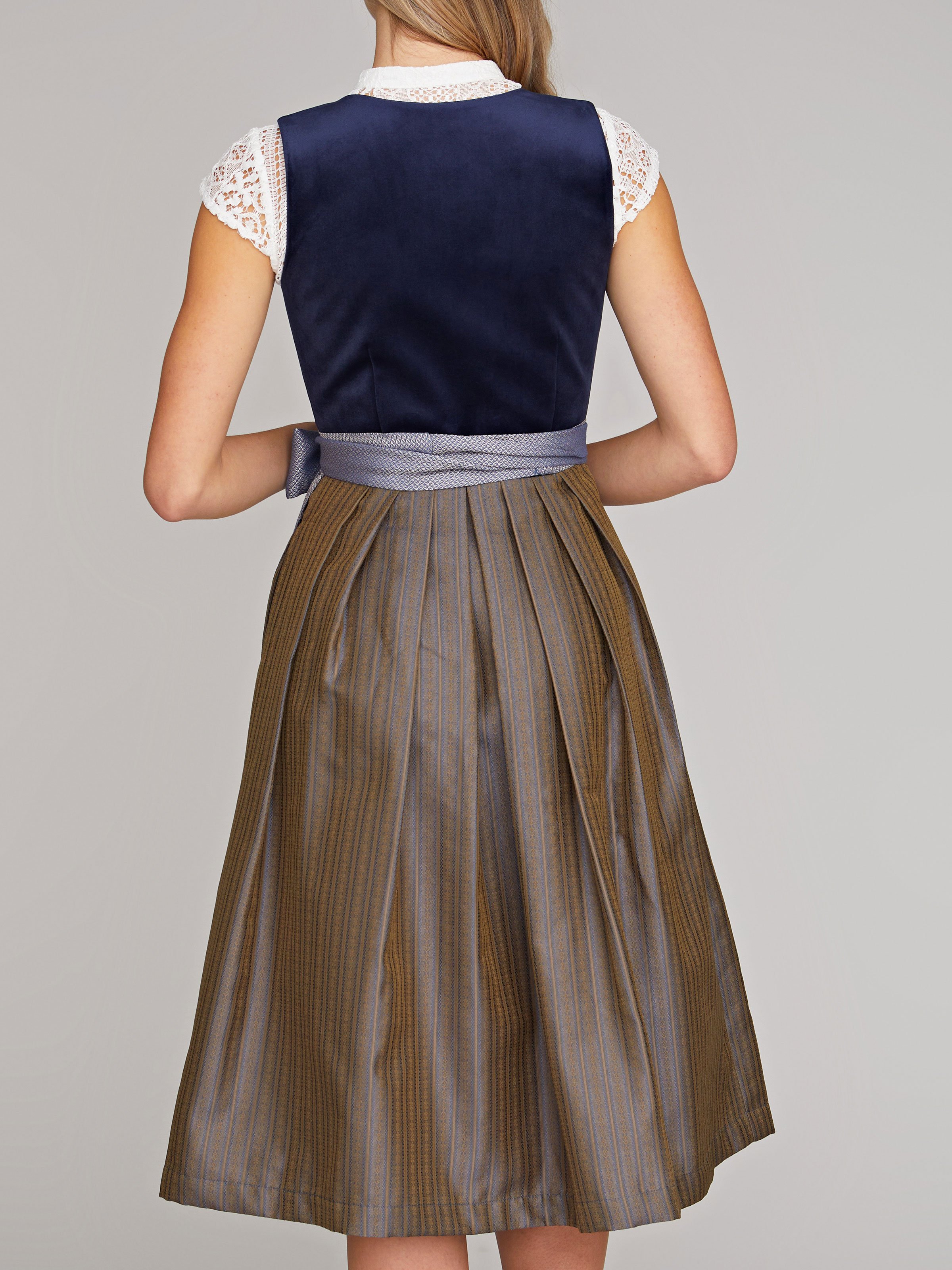 Dunkelblaues Dirndl Dunkelblaues Dirndl
