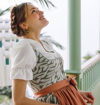 Four columns mobile image