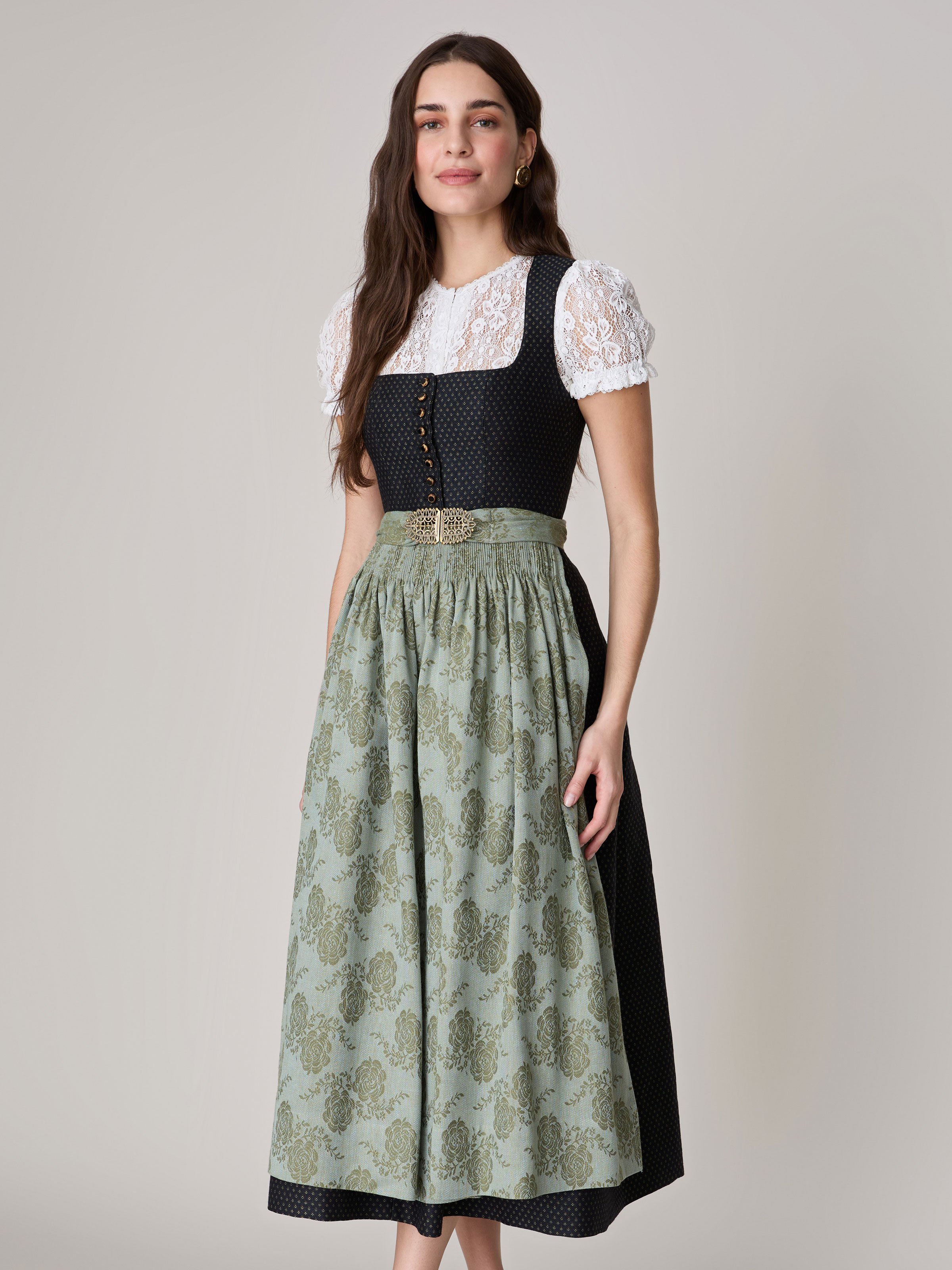 Dunkelblaues Dirndl mit rauten Muster