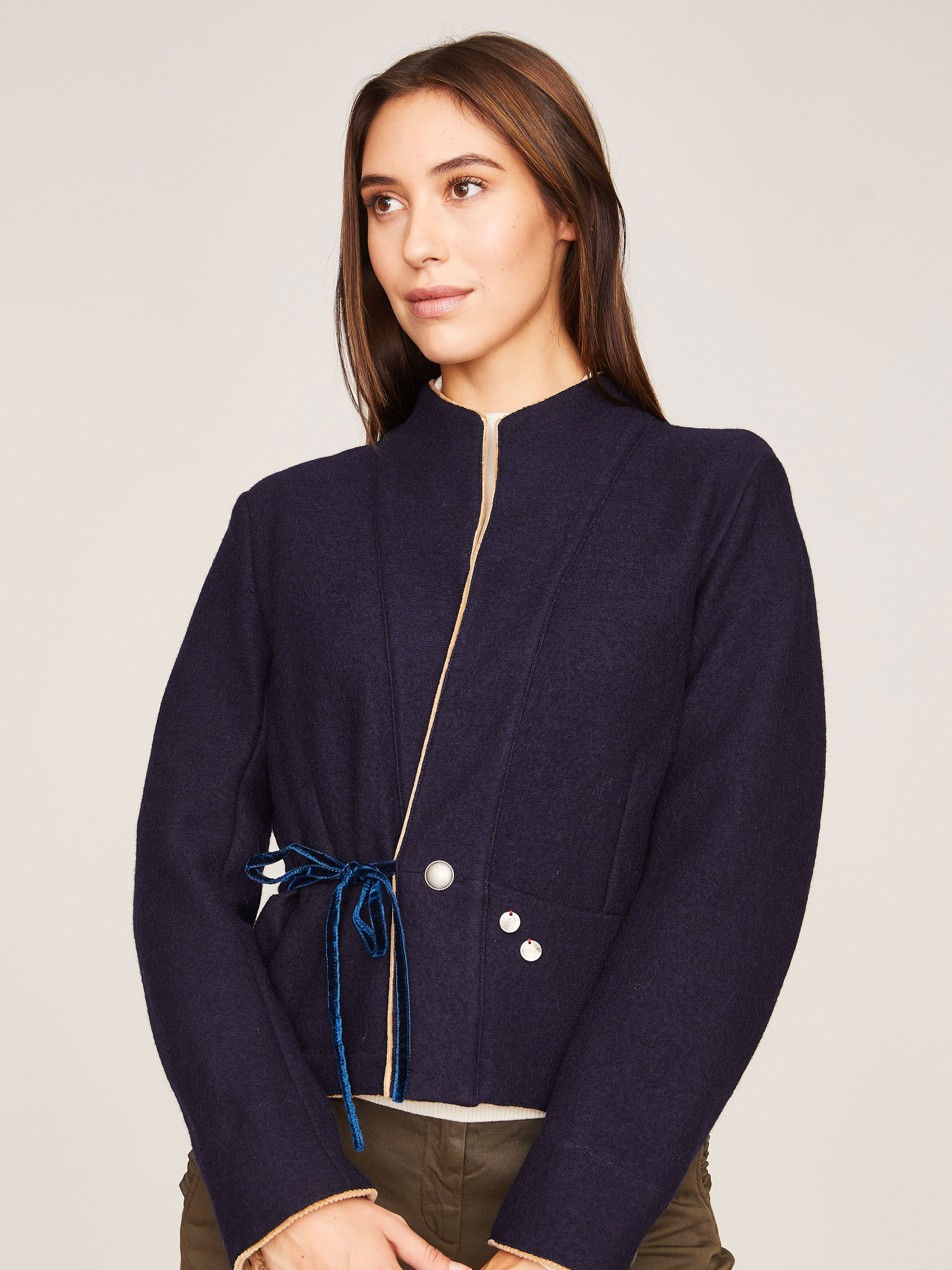 Dunkelblaue Wolljacke