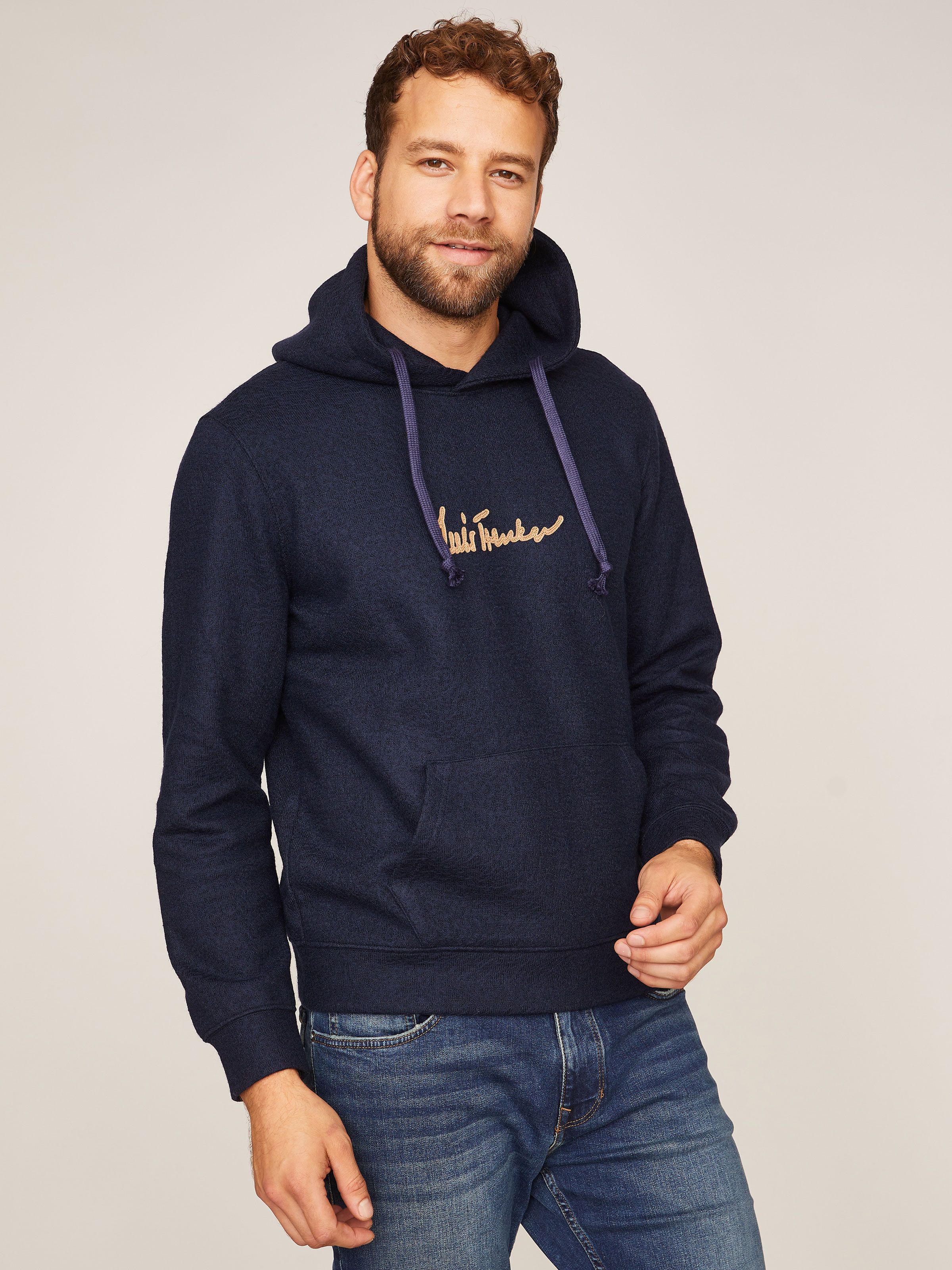Dunkelblaues Sweatshirt mit Logoschriftzug und Kapuze 