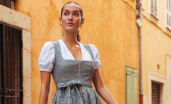 Dirndl aus Lochspitze in Grün  Dirndl aus Lochspitze in Grün