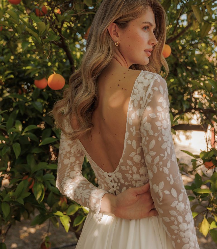 Rückenfreies Standesamt Brautkleid aus Spitze mit Blumenmuster