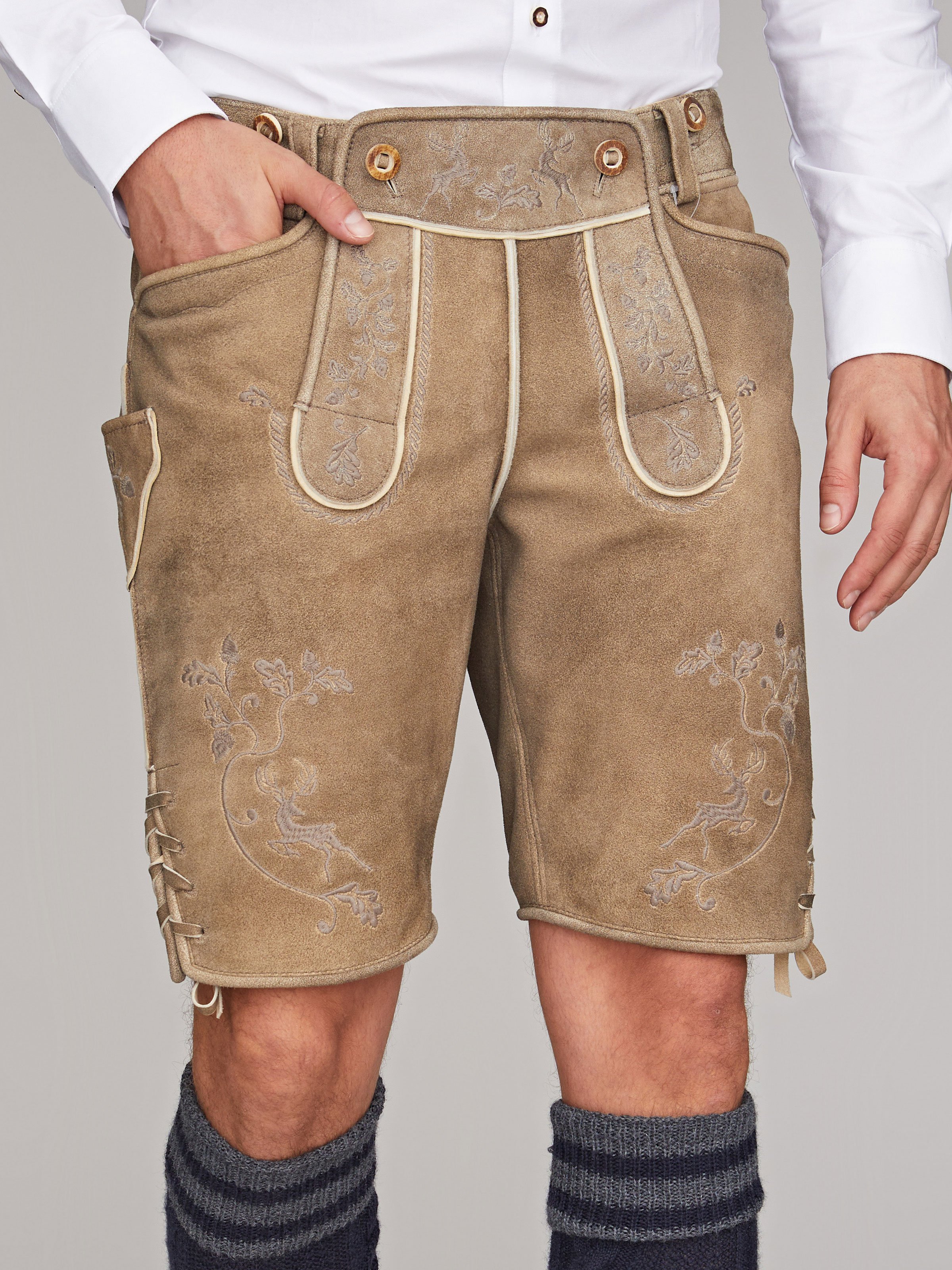 Hellbraune Lederhose mit Stickerei Hellbraune Lederhose mit Stickerei