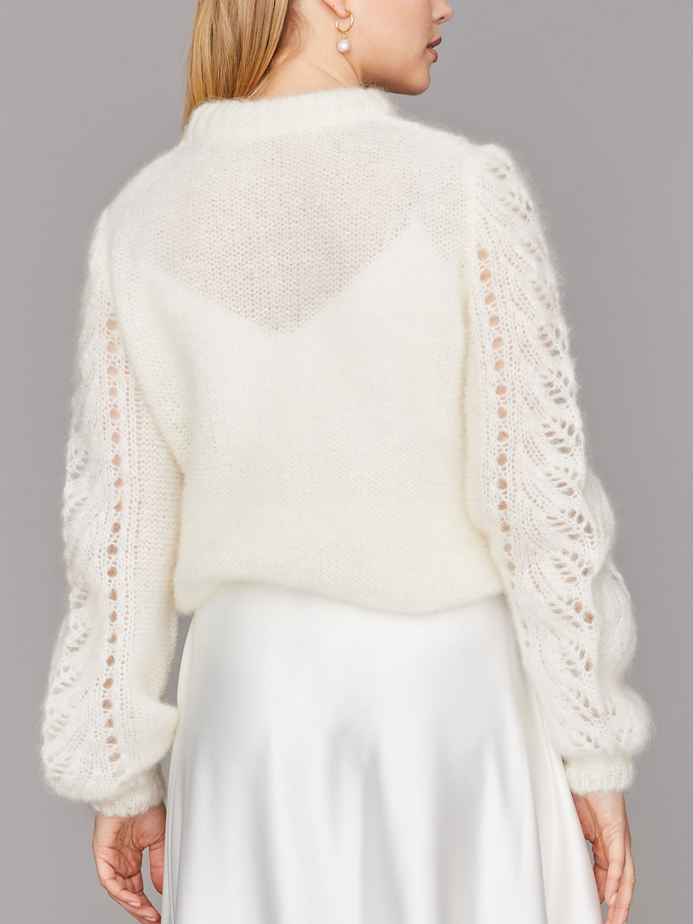 Braut-Pullover aus Mohair mit Ajourmuster Braut-Pullover aus Mohair mit Ajourmuster