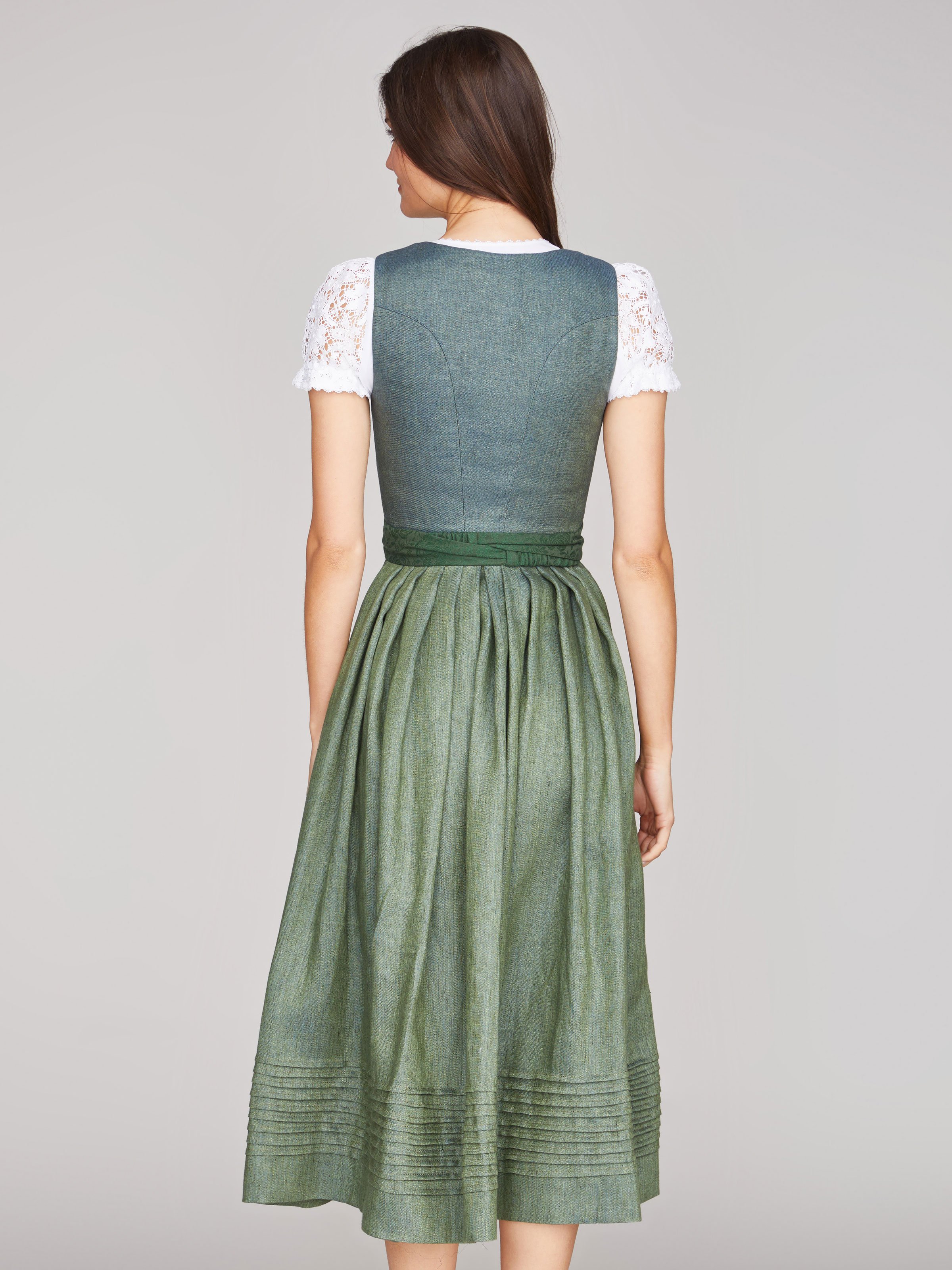 Stretch-Dirndl in Artischocke Stretch-Dirndl in Artischocke