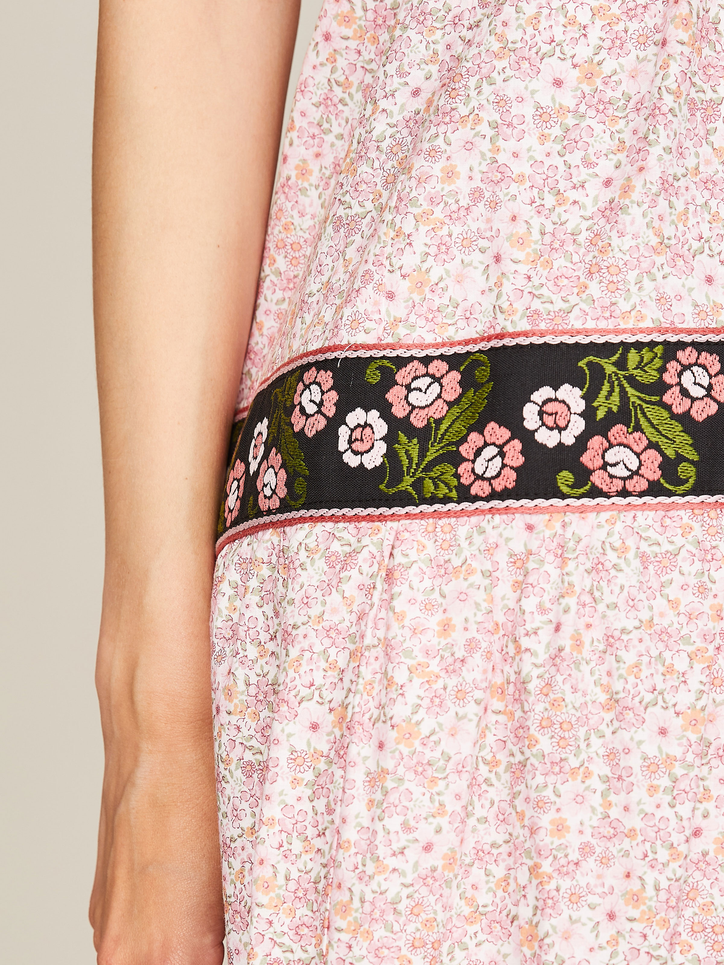 Sommerkleid mit Liberty-Muster Sommerkleid mit Liberty-Muster