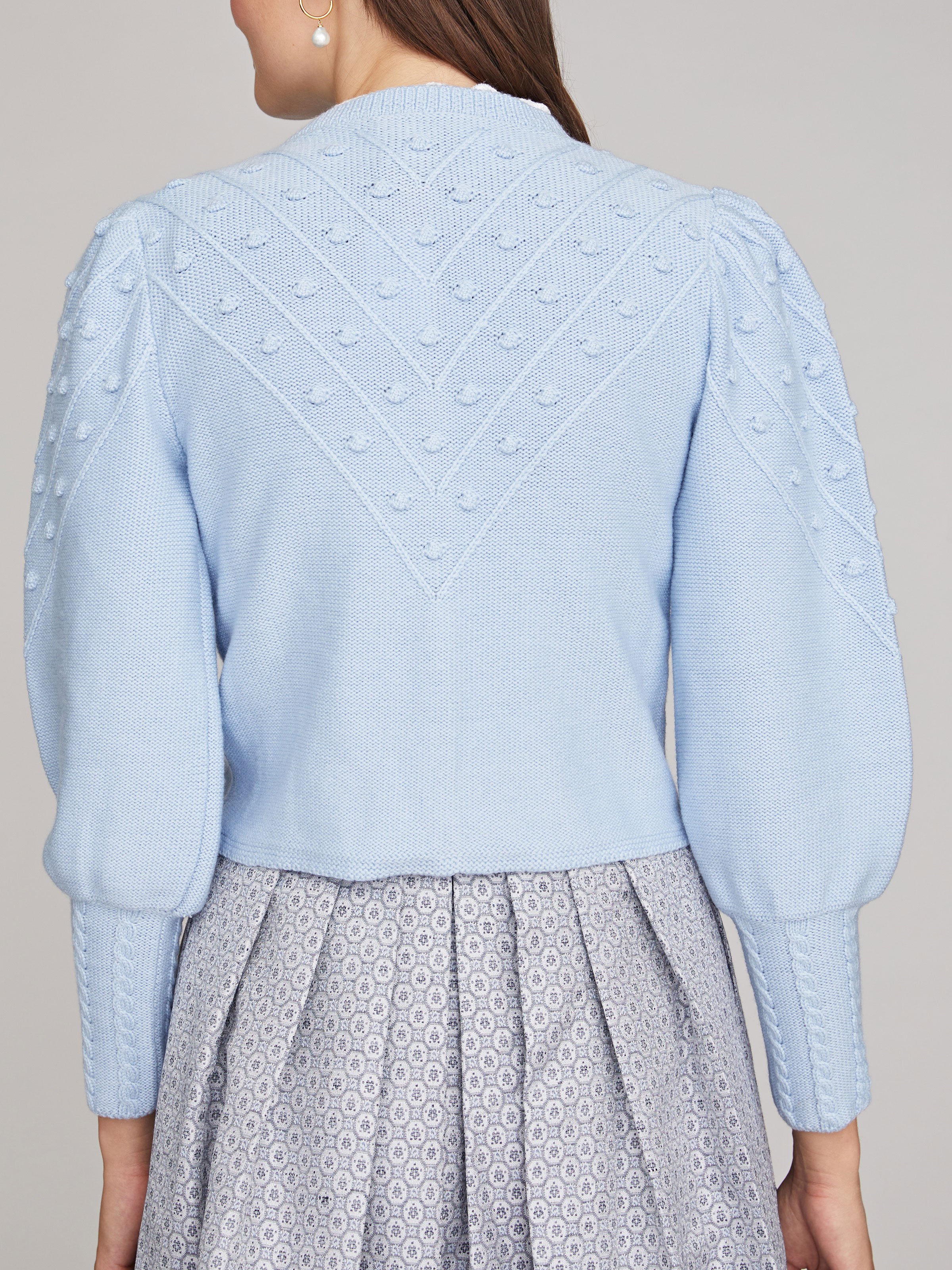 Strickjacke in Hellblau Strickjacke in Hellblau