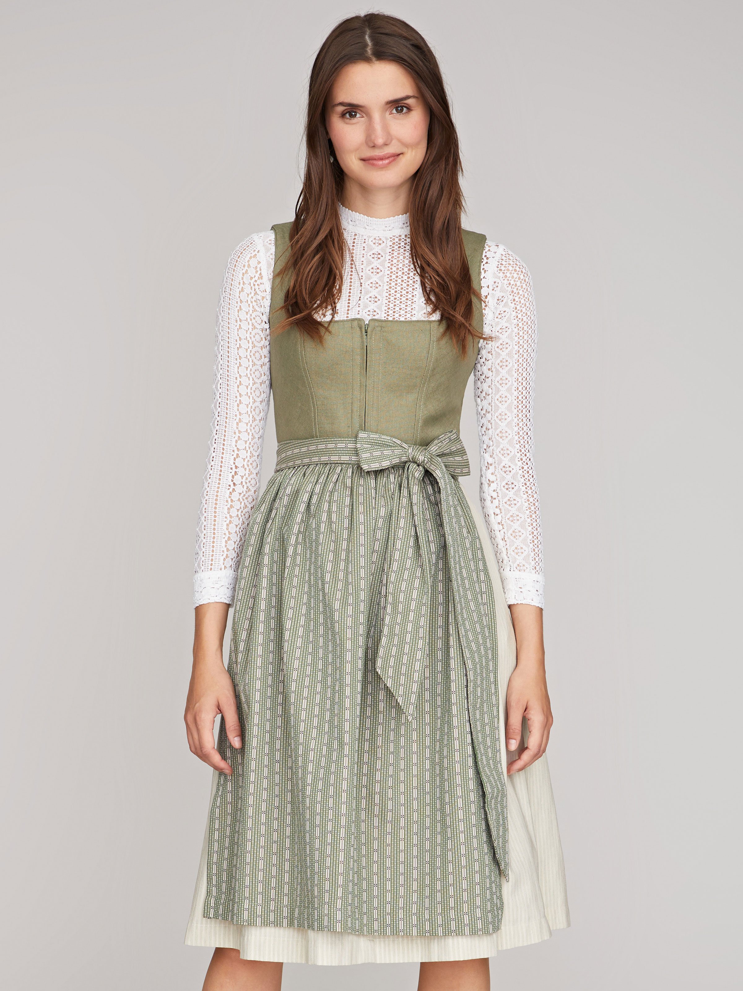 Khakifarbenes Dirndl Khakifarbenes Dirndl