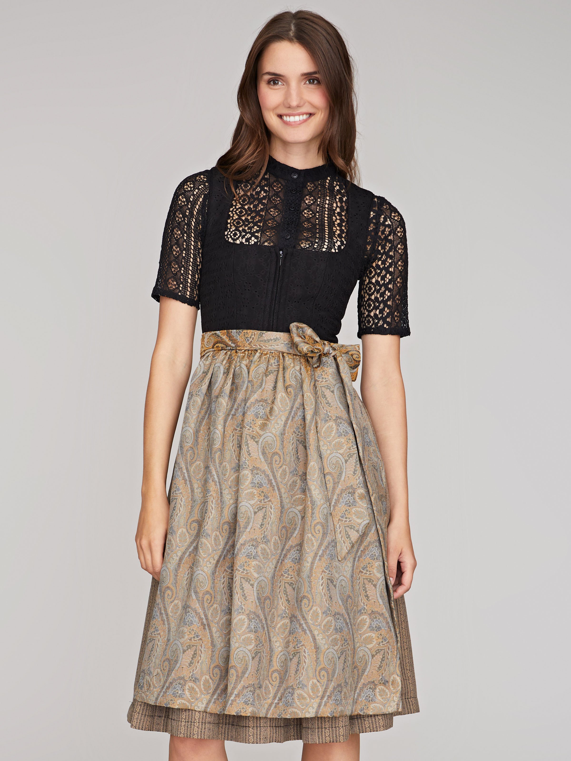Material-Mix Dirndl mit zwei Schürzen Material-Mix Dirndl mit zwei Schürzen
