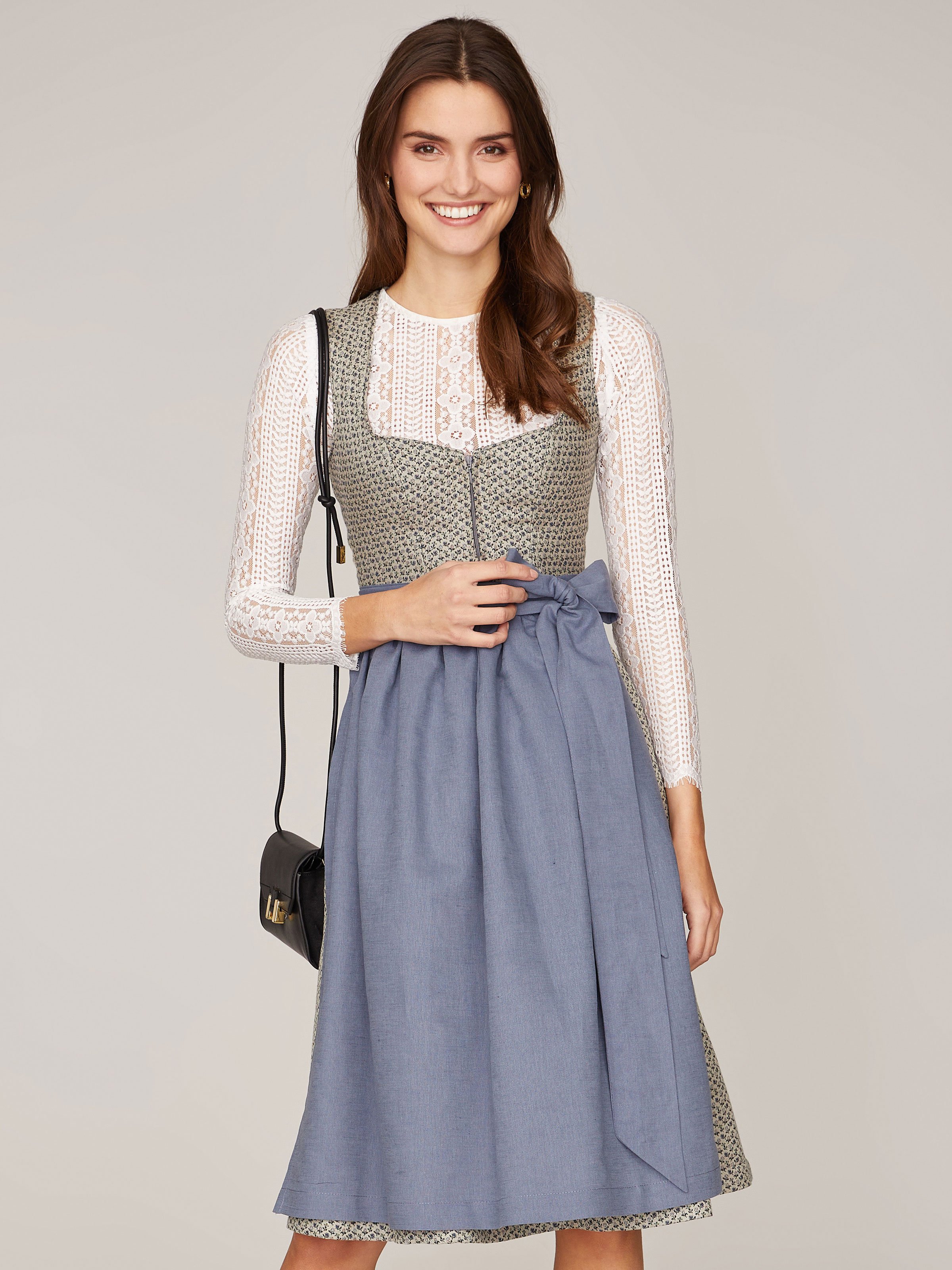Beige-Blaues Dirndl Beige-Blaues Dirndl