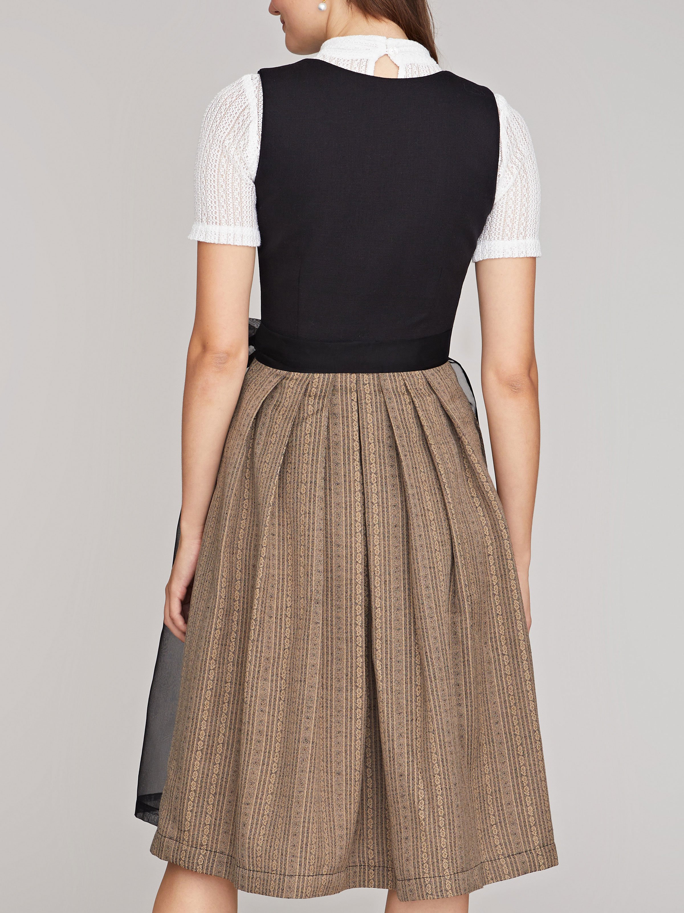 Schwarzes Dirndl Schwarzes Dirndl