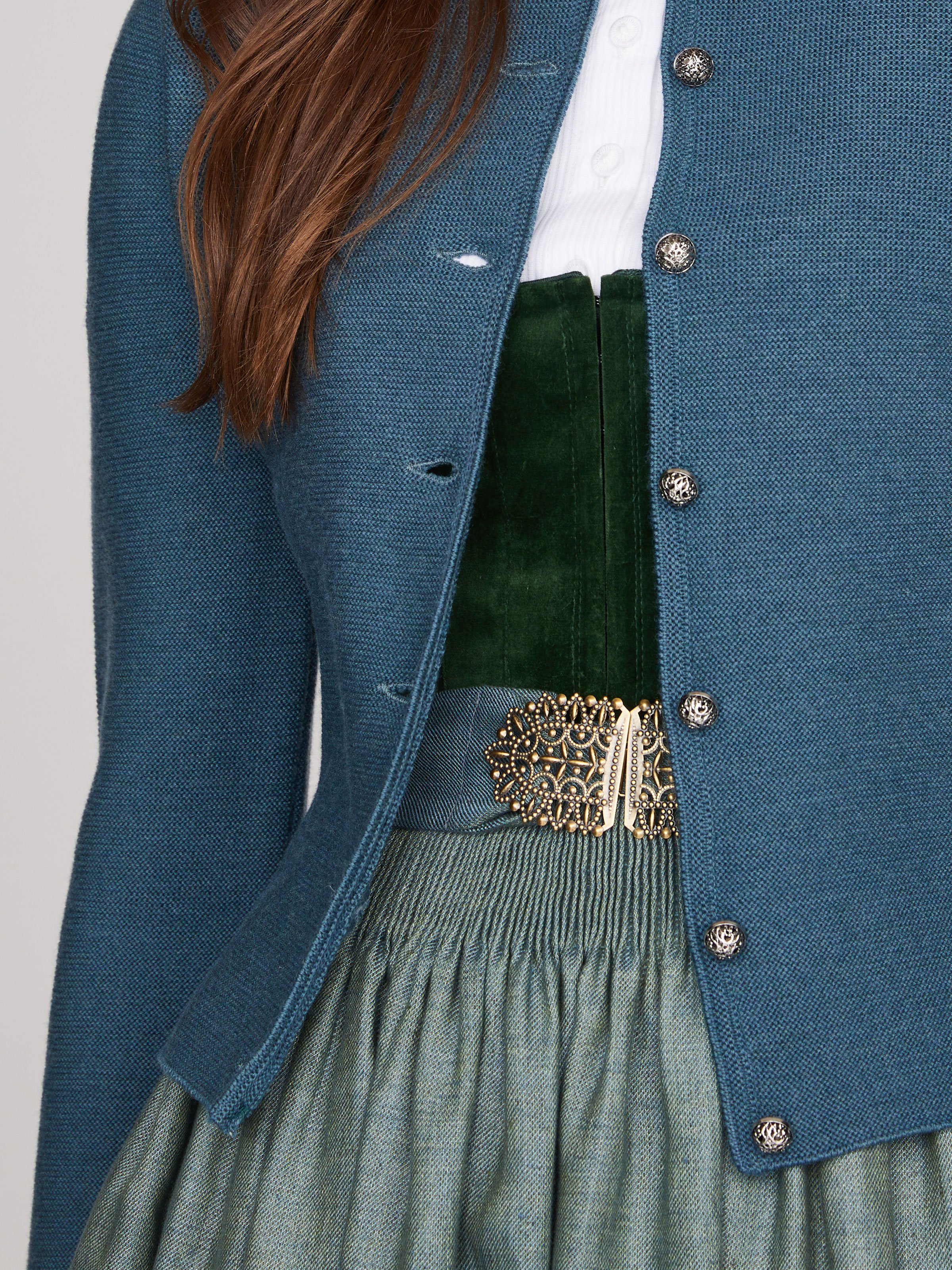 Taubenblaue Strickjacke Taubenblaue Strickjacke