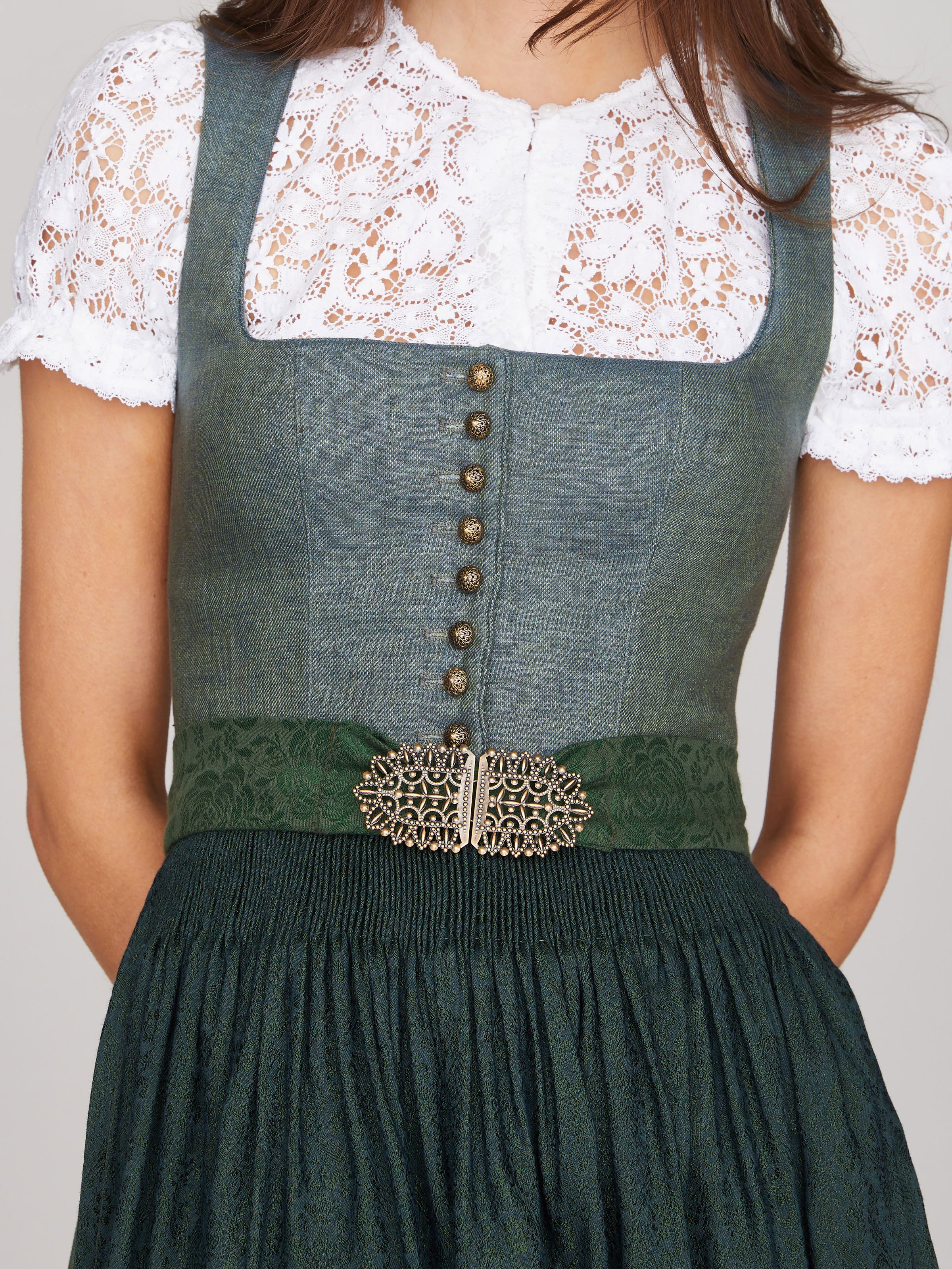 Stretch-Dirndl in Artischocke Stretch-Dirndl in Artischocke