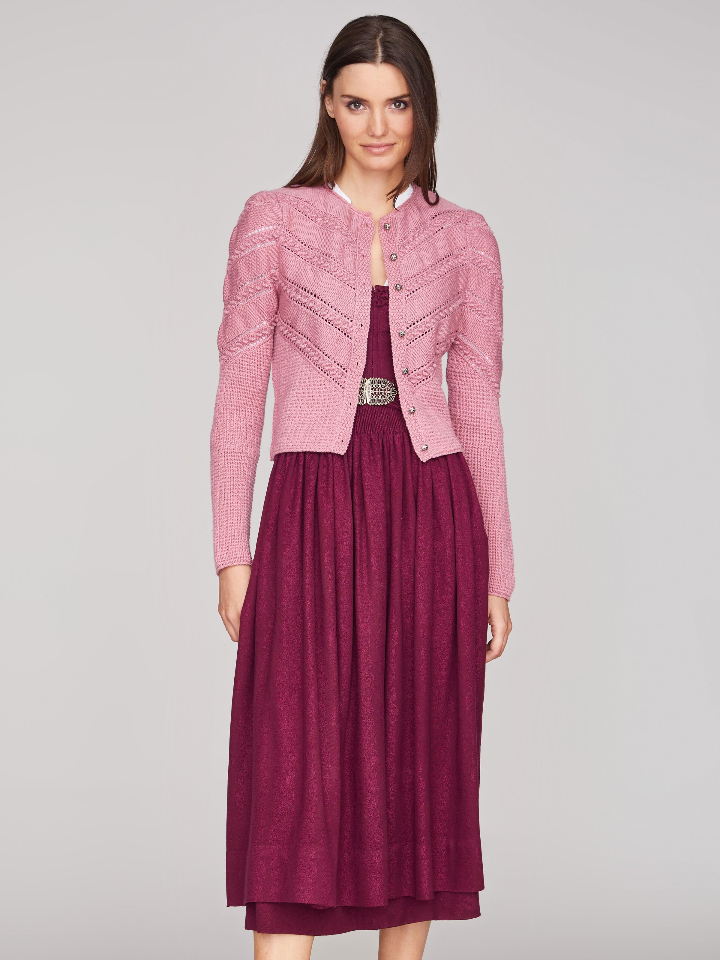 Trauben-farbenes Dirndl Trauben-farbenes Dirndl