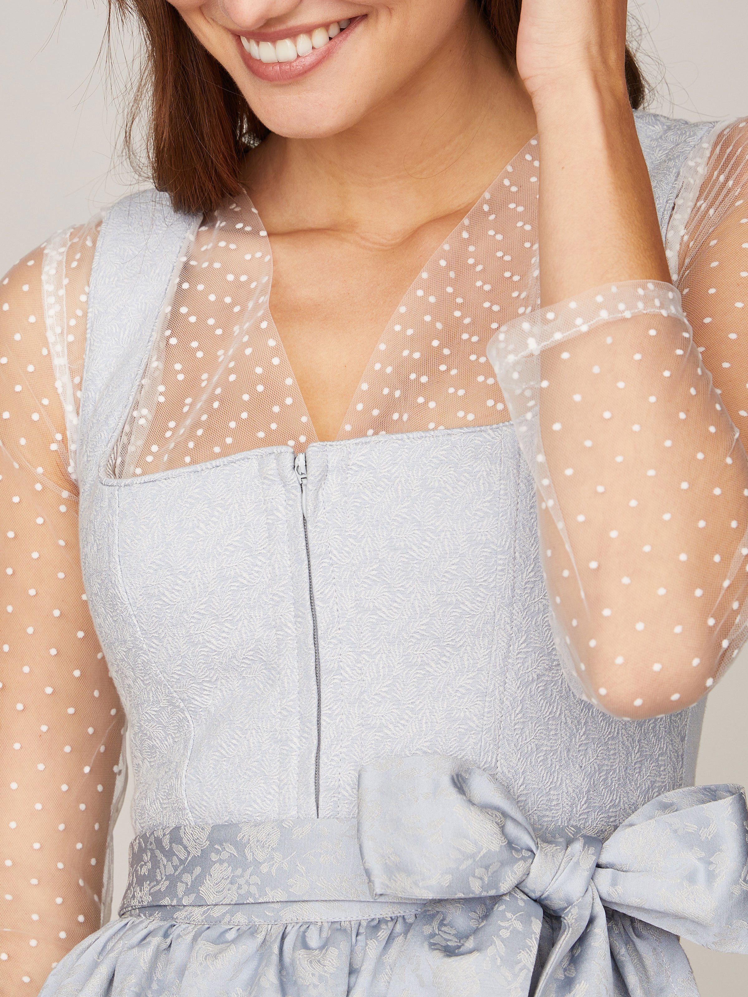 Weiße Dirndlbluse Weiße Dirndlbluse