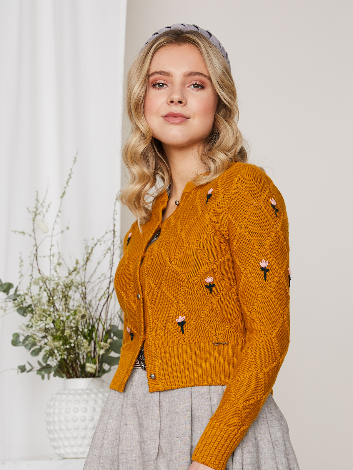 Strickjacke in Curry Strickjacke in Curry