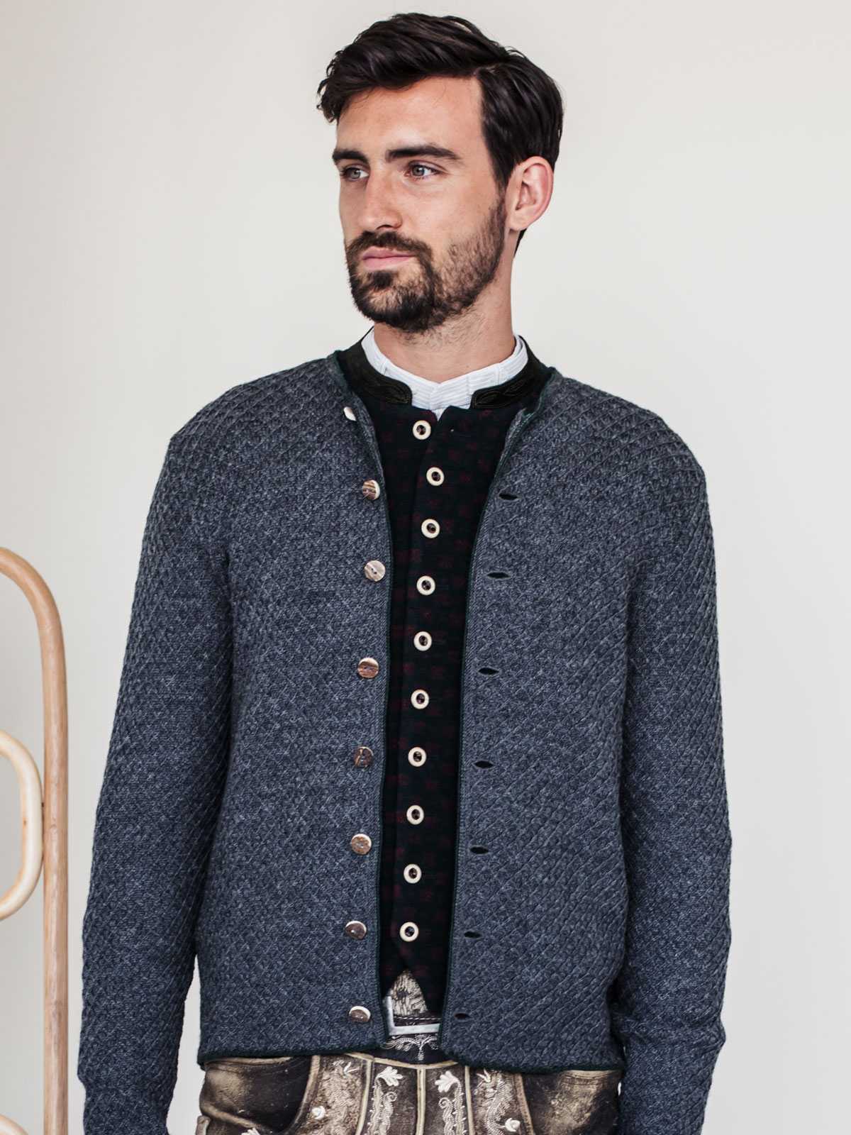 Grauer Strickjanker mit Waffelmuster GOTTSEIDANK