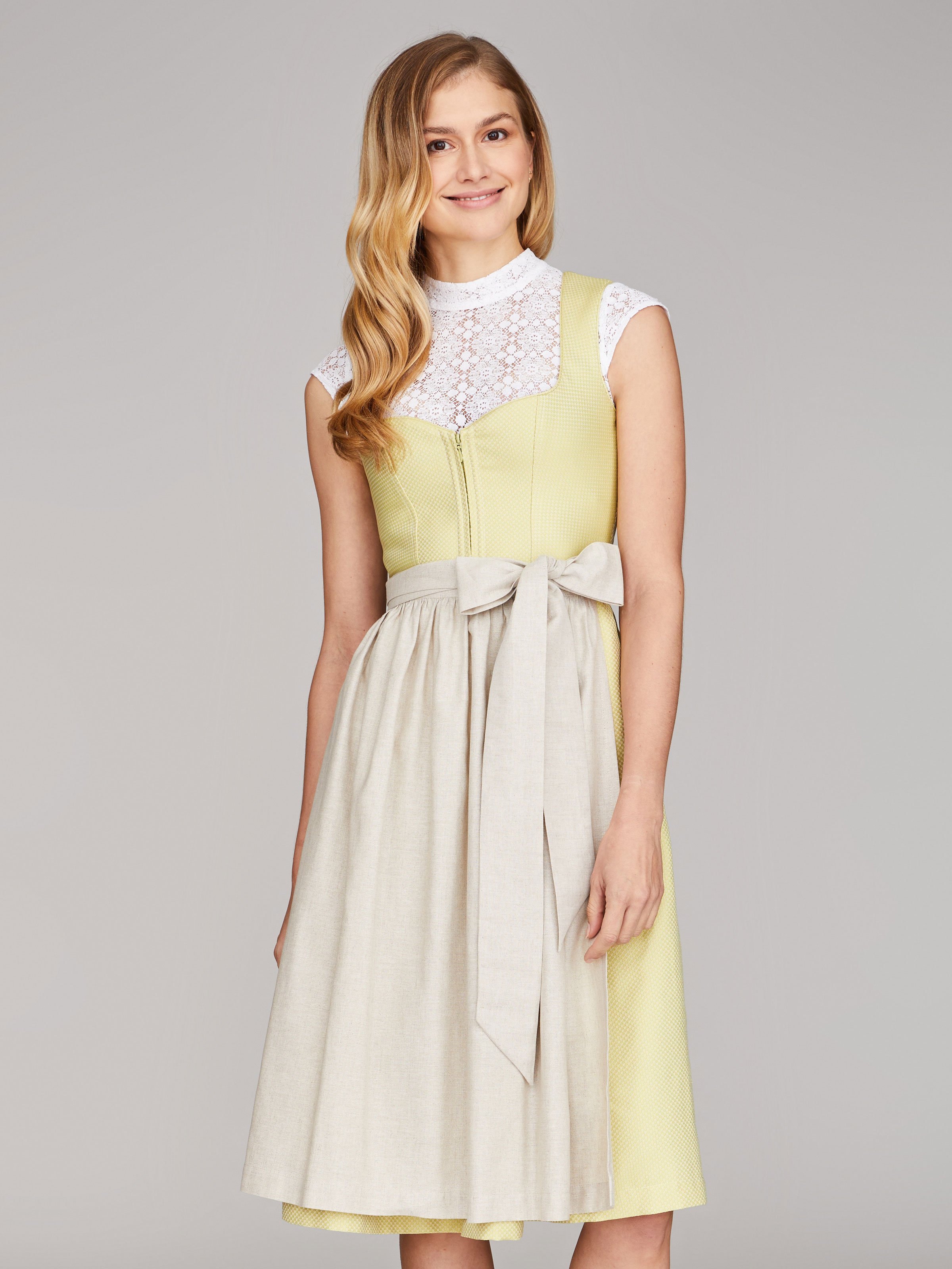 Limonengrünes Dirndl Limonengrünes Dirndl