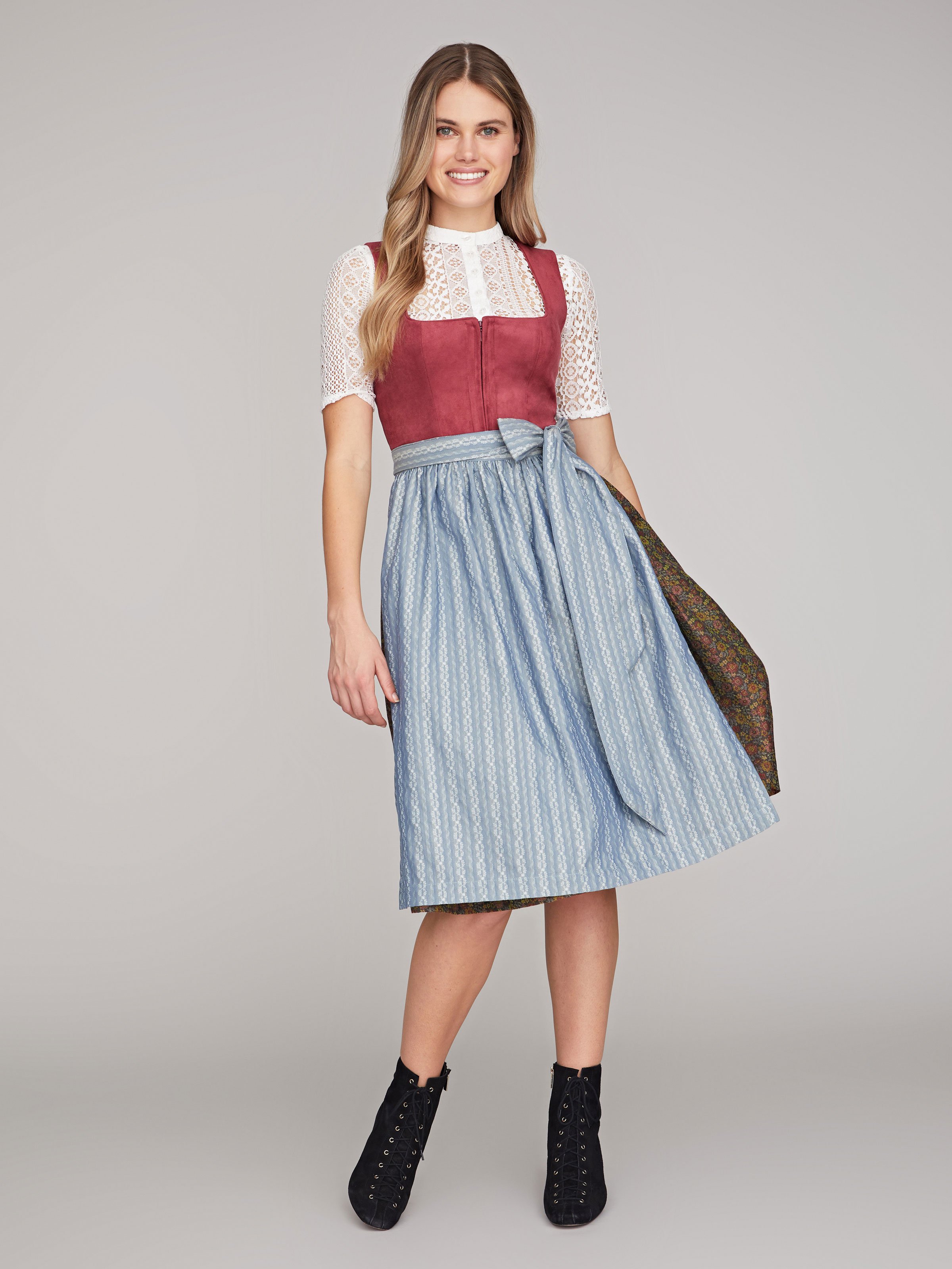 Beeren farbenes Dirndl mit Mieder aus Veloursleder-Optik Beeren farbenes Dirndl mit Mieder aus Veloursleder-Optik