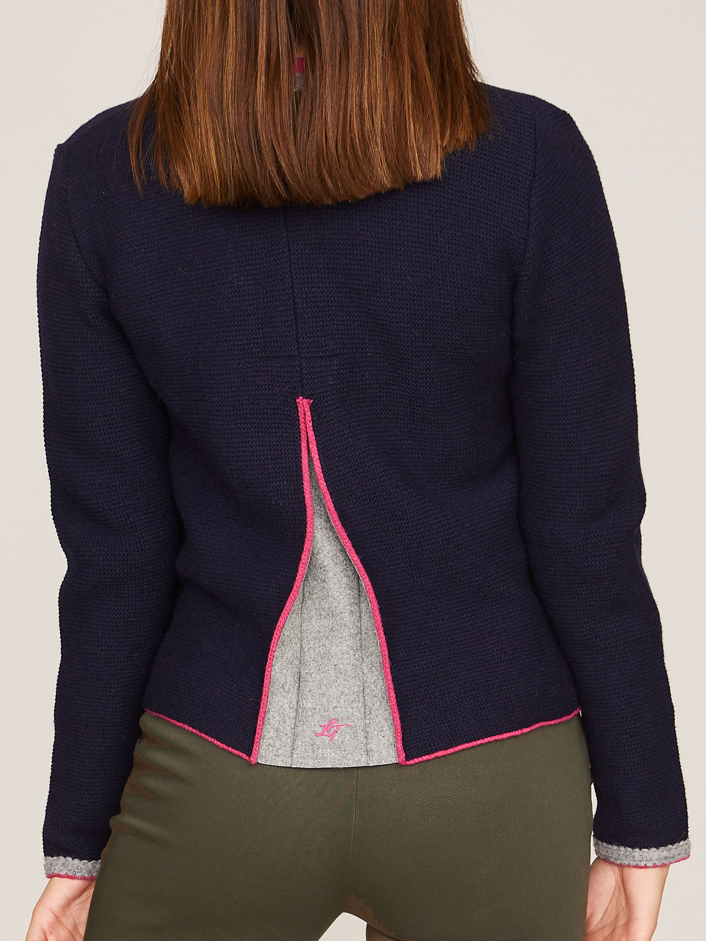 Dunkelblaue Strickjacke Dunkelblaue Strickjacke