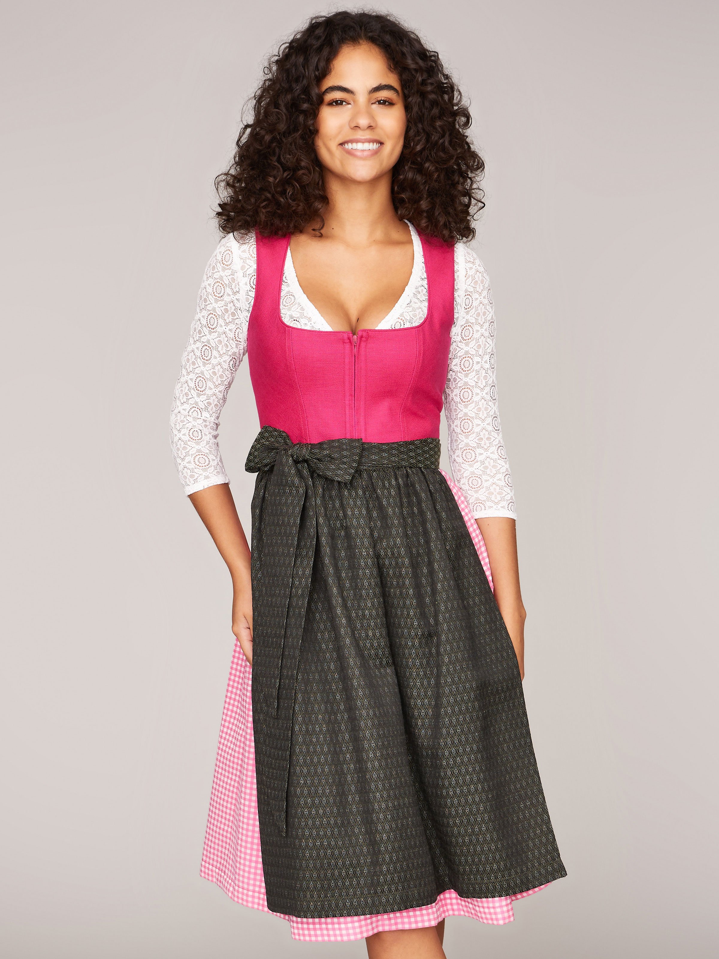 Pinkes Dirndl mit Leinen-Mieder Pinkes Dirndl mit Leinen-Mieder