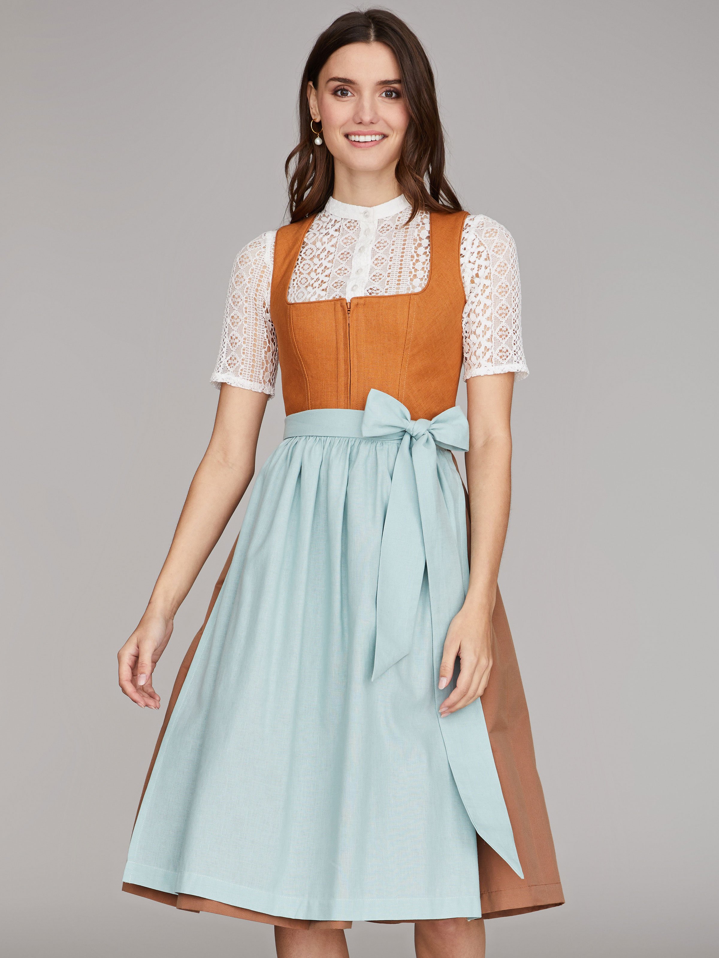 Rostbraunes Balkonett-Dirndl Rostbraunes Balkonett-Dirndl