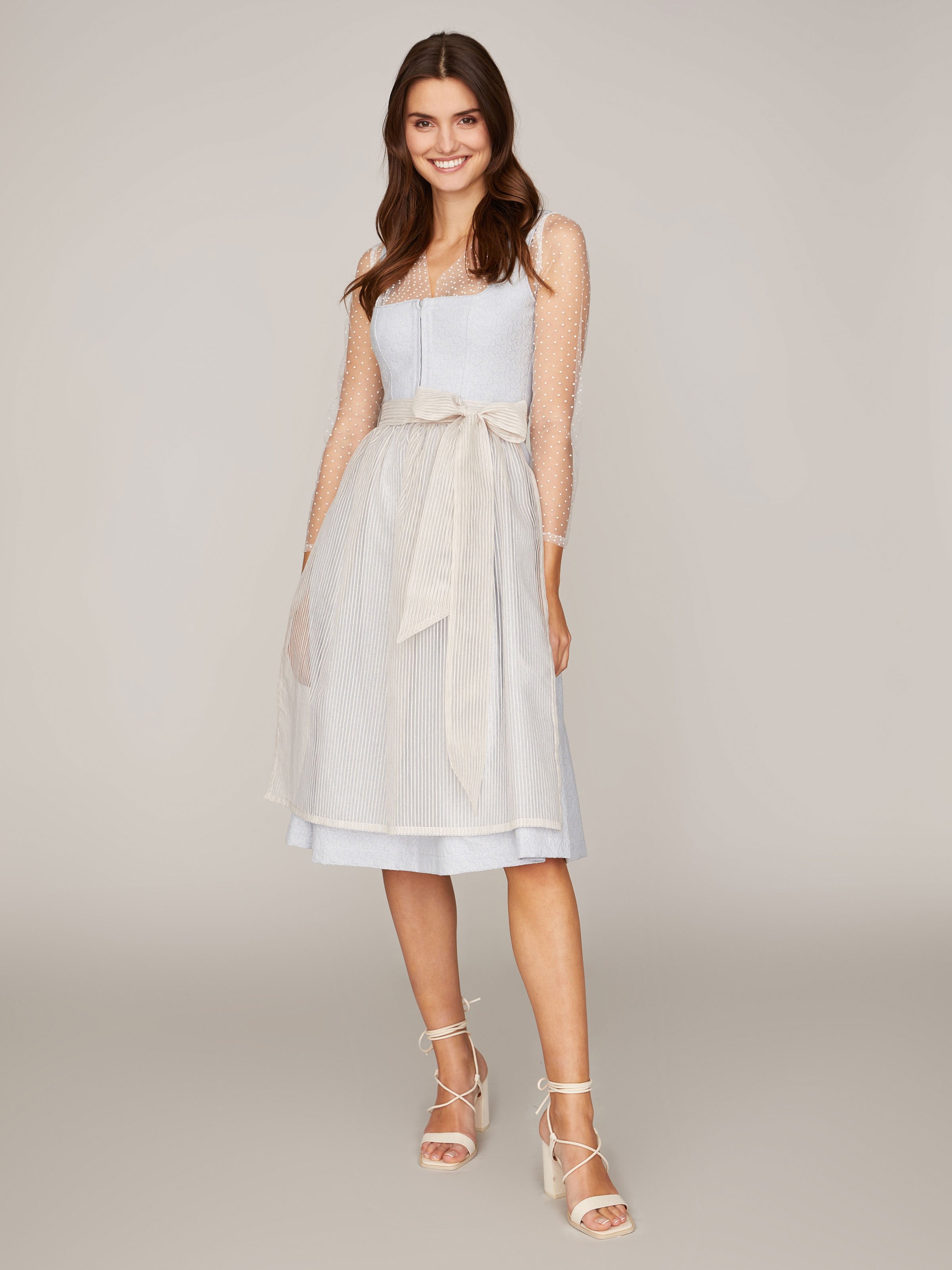 Weiße Dirndlbluse Weiße Dirndlbluse