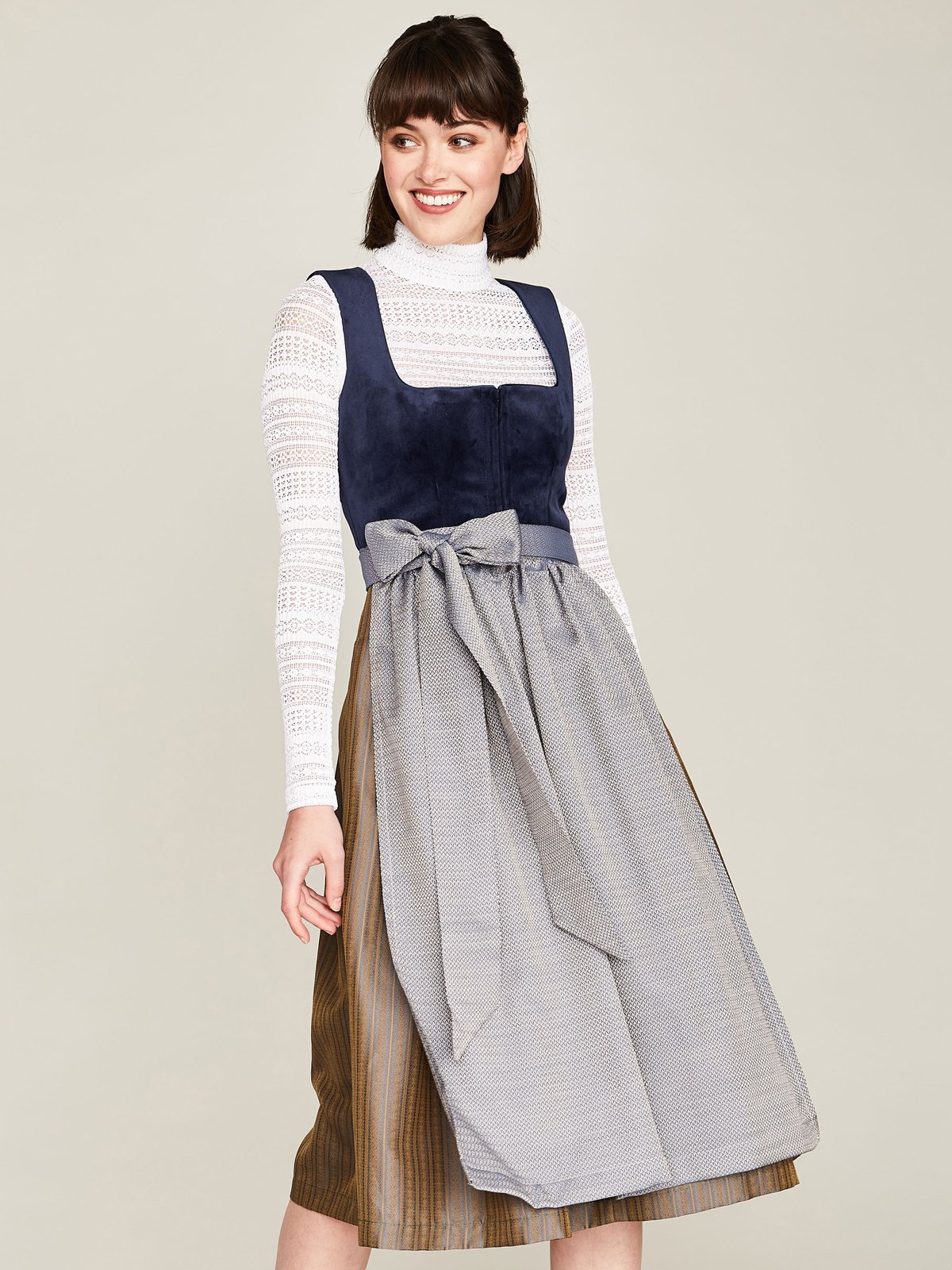 Dunkelblaues Dirndl Dunkelblaues Dirndl