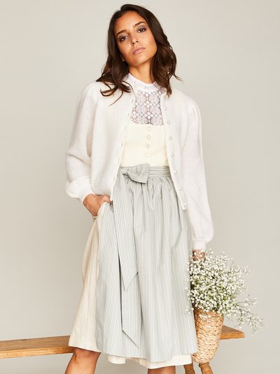 Strickjacke in Weiss