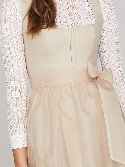 Beiges Dirndl Beiges Dirndl