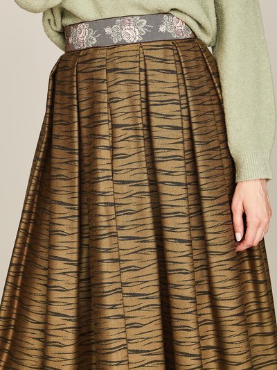Tabak-farbener Rock mit Tigerprint Tabak-farbener Rock mit Tigerprint